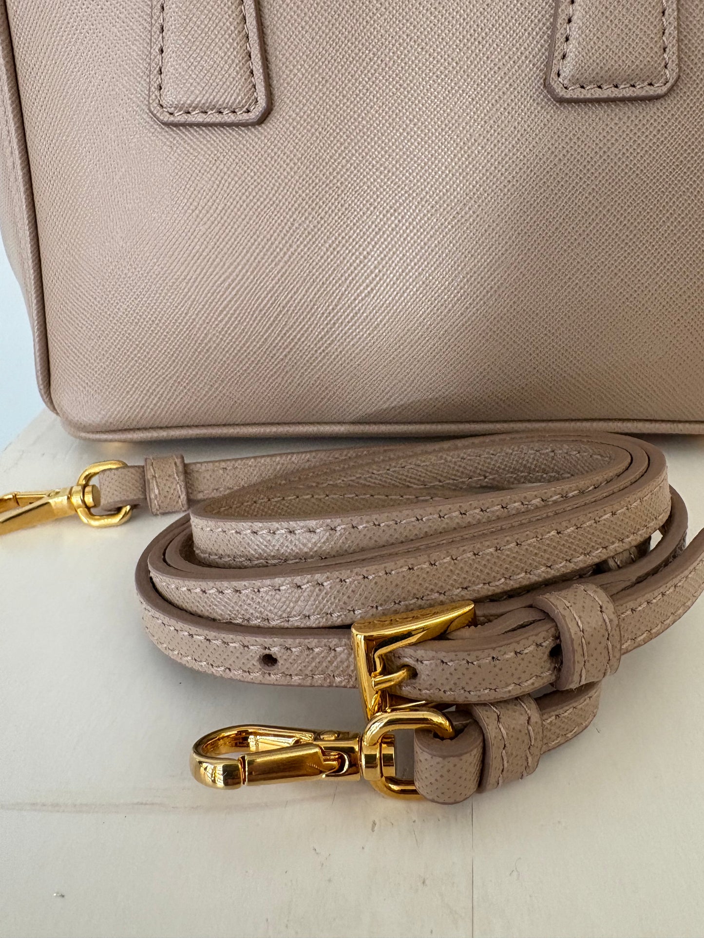 Prada mini galleria pelle  saffiano cipria nuova