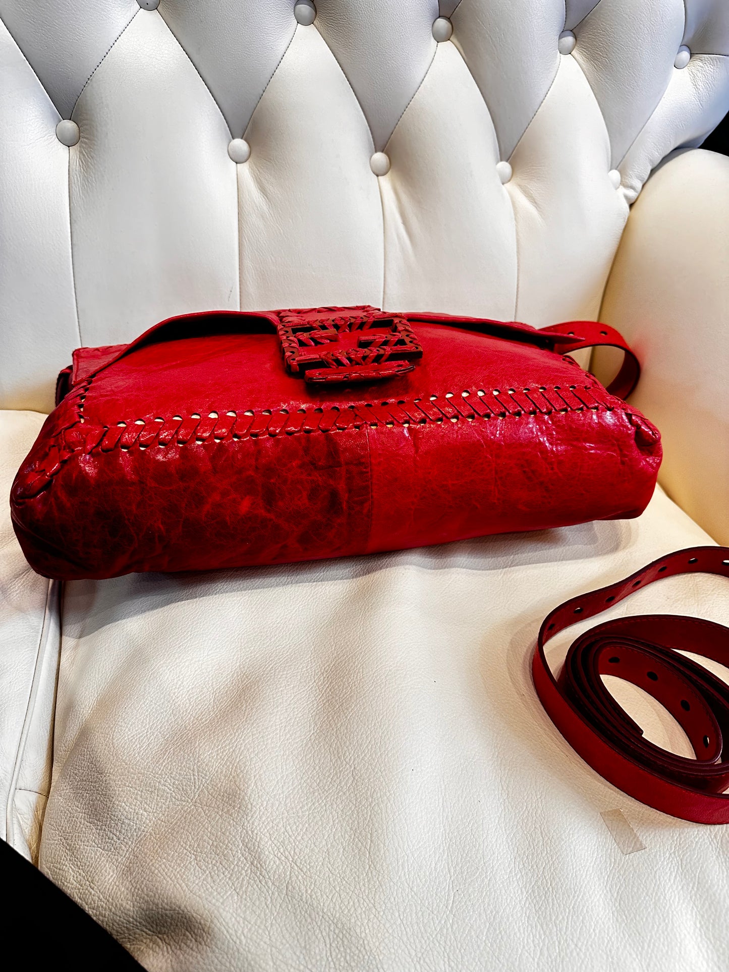 Fendi maxi baguette in pelle rossa , doppia tracolla