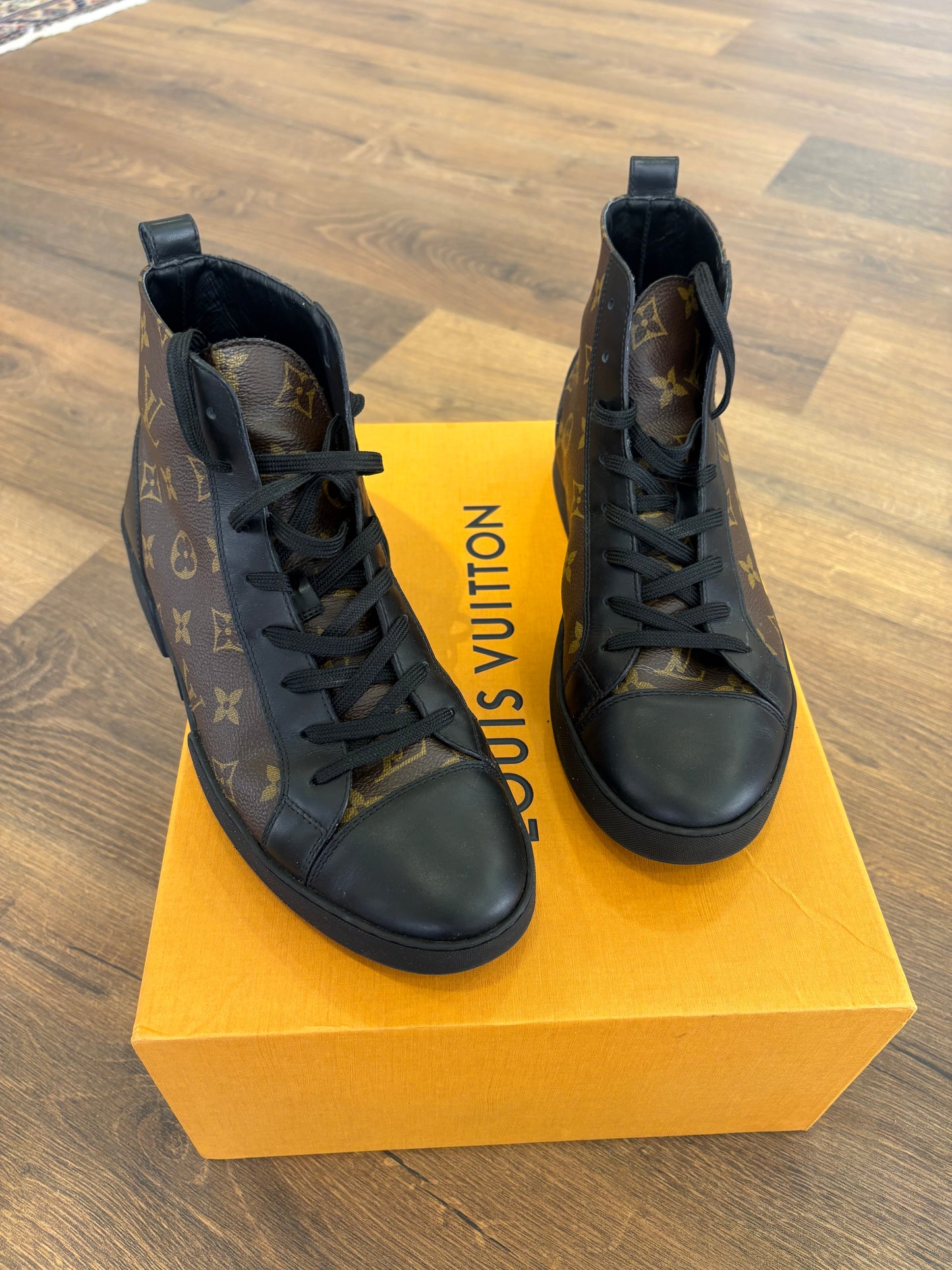 Sneaker  Louis Vuitton Match-Up in Tela Monogram e Pelle di Vitello Nera Tg. 6 Uomo