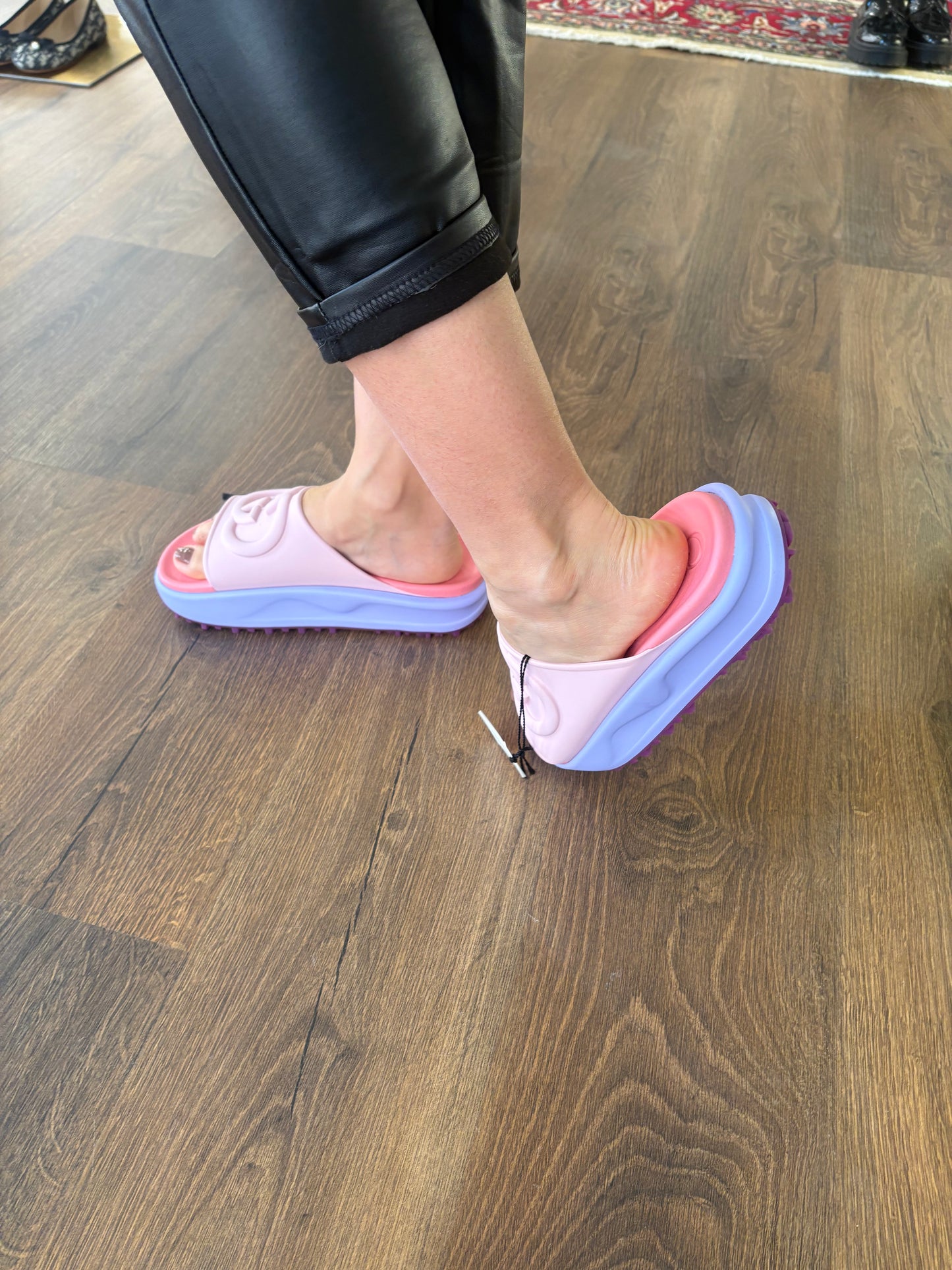 Gucci sandali gomma rosa38.Nuovi