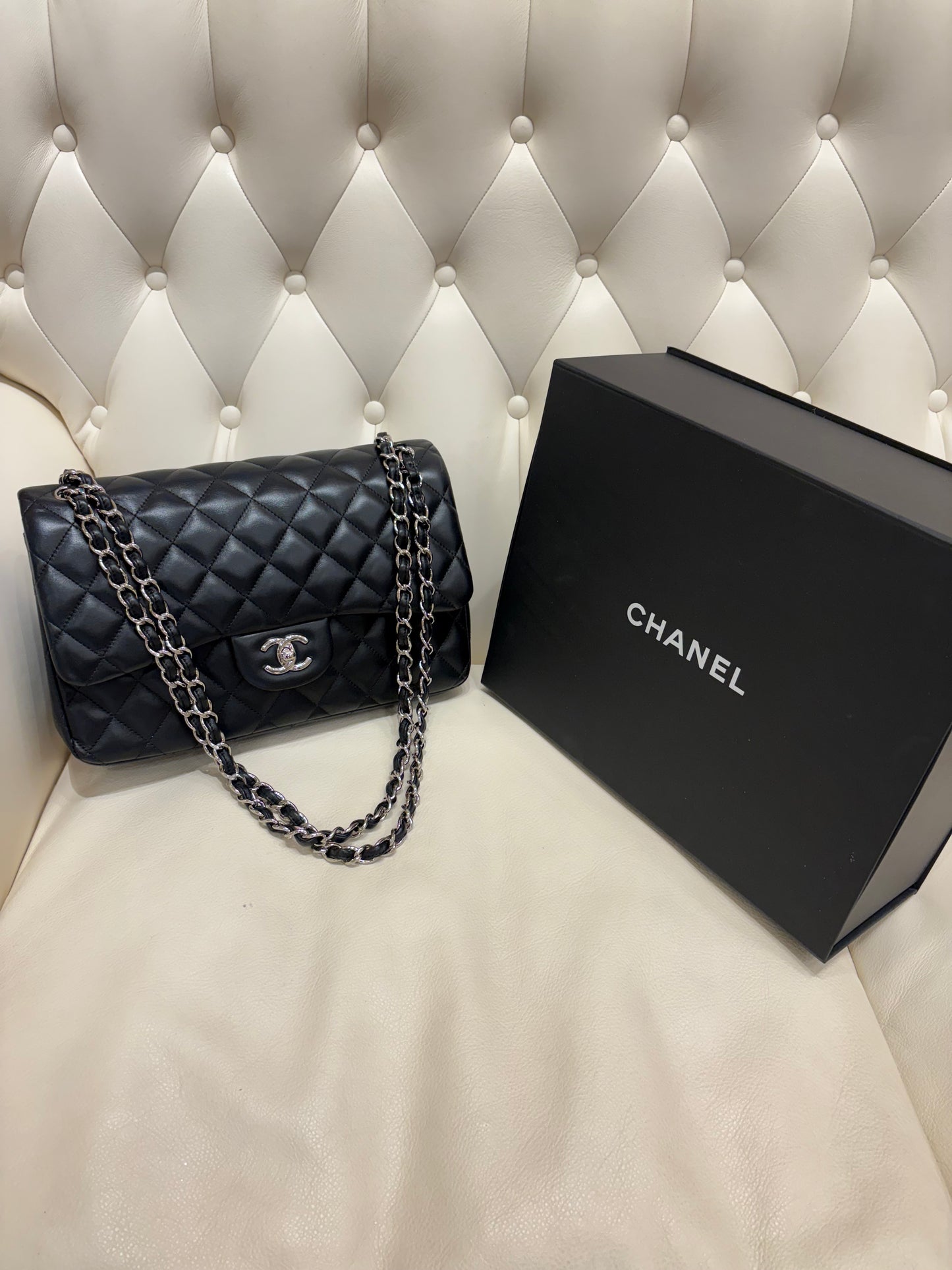 Chanel Jumbo in agnello nero