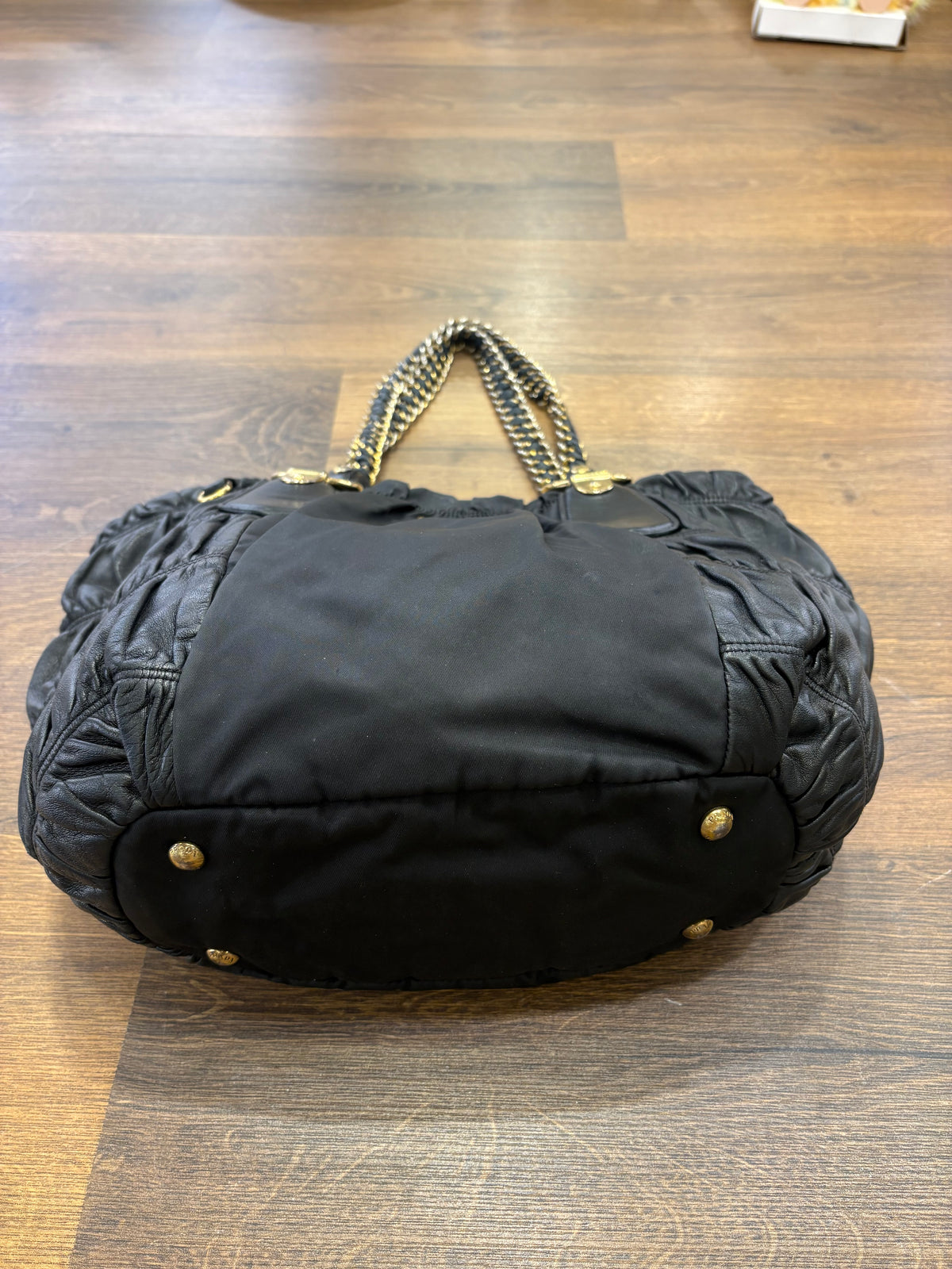 Prada shopping bag in pelle goffrata e tela nylon . Vintage