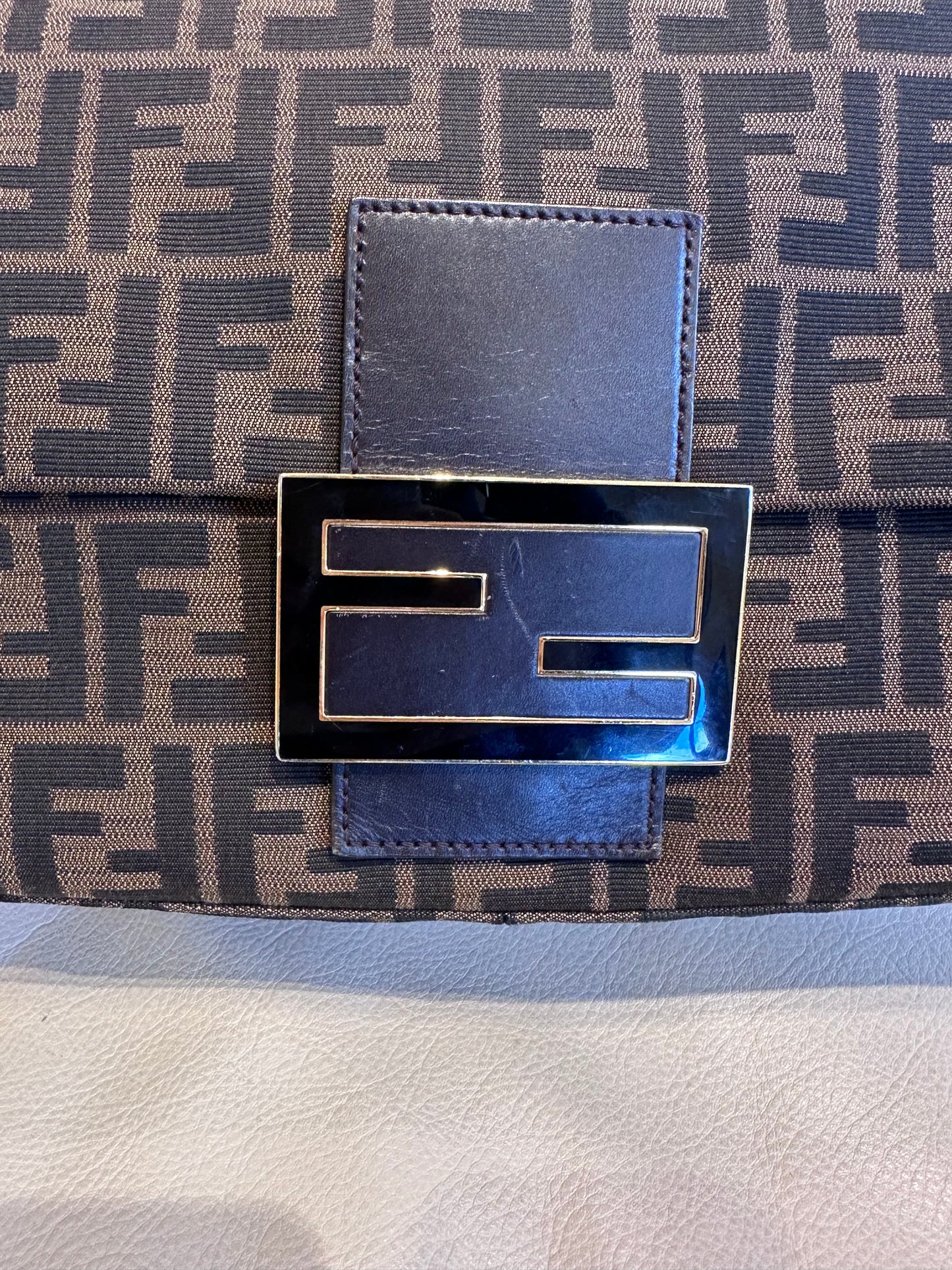 Fendi borsa Mama a spalla con monogram