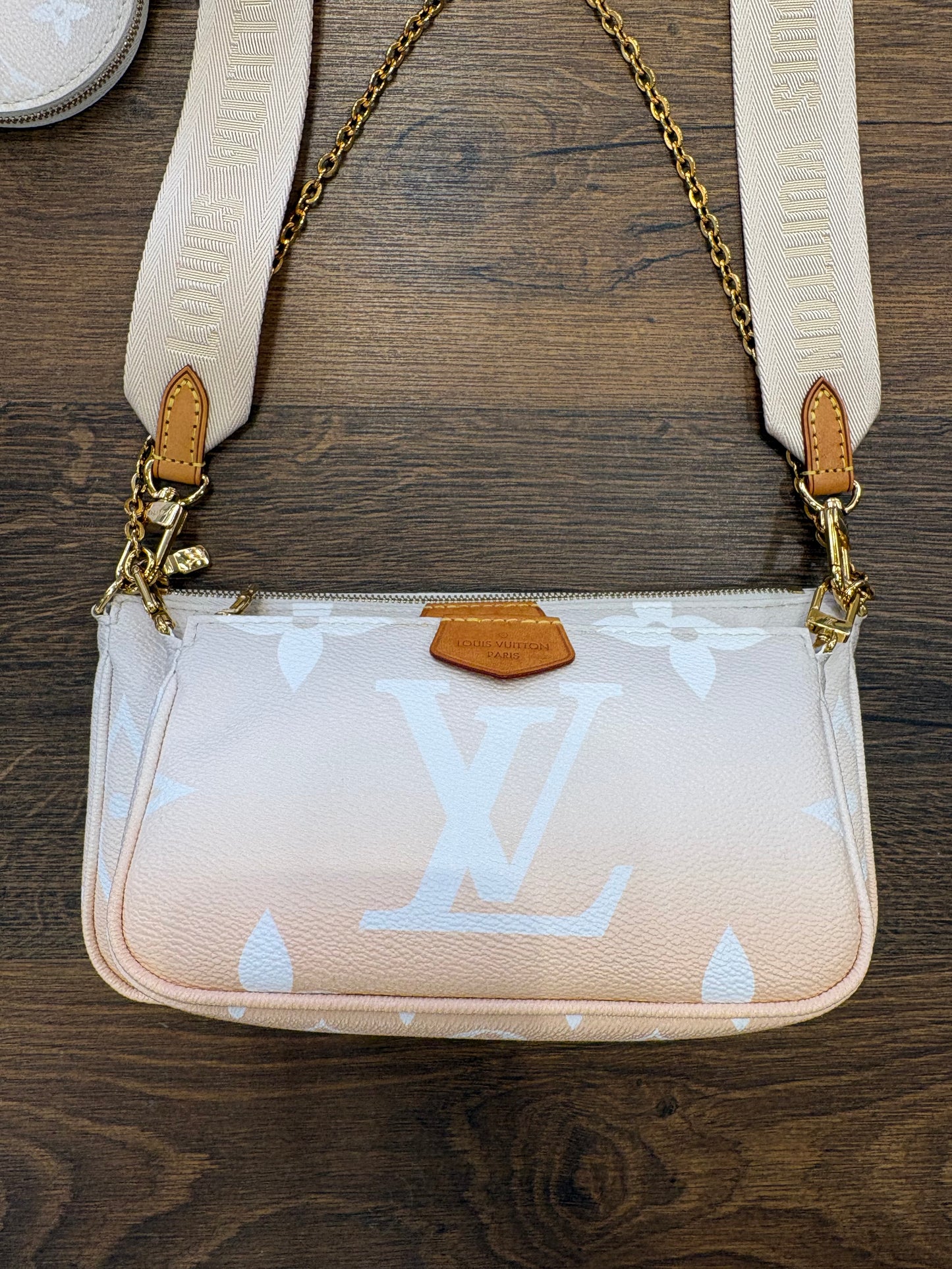 Louis Vuitton Multi Pocket Accessoires Lim . Edition