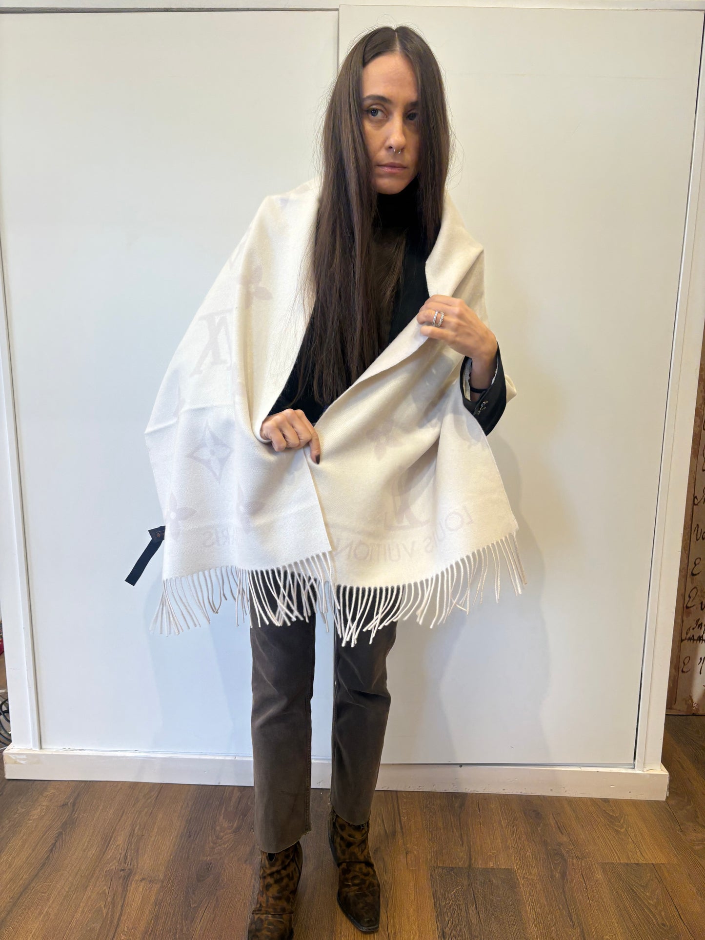 Louis Vuitton sciarpa Reykjavik in puro cashmere nuova