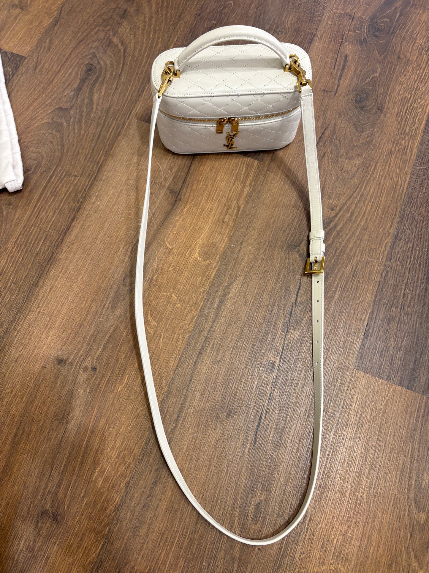 Borsa Saint Laurent Gaby Vanity Large in Pelle Avorio. Nuovo