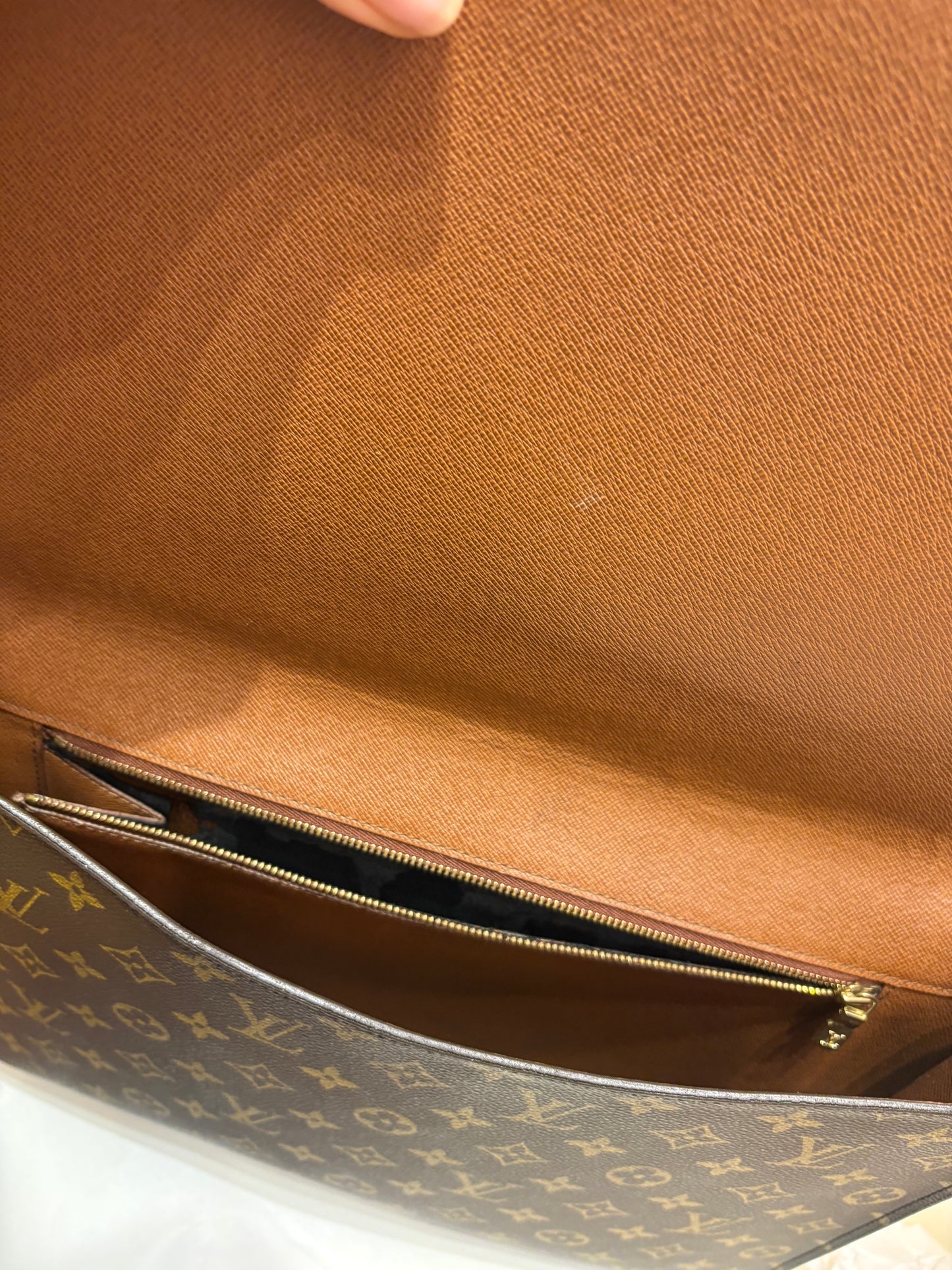 Louis Vuitton pochette Porta Envelople Clutch