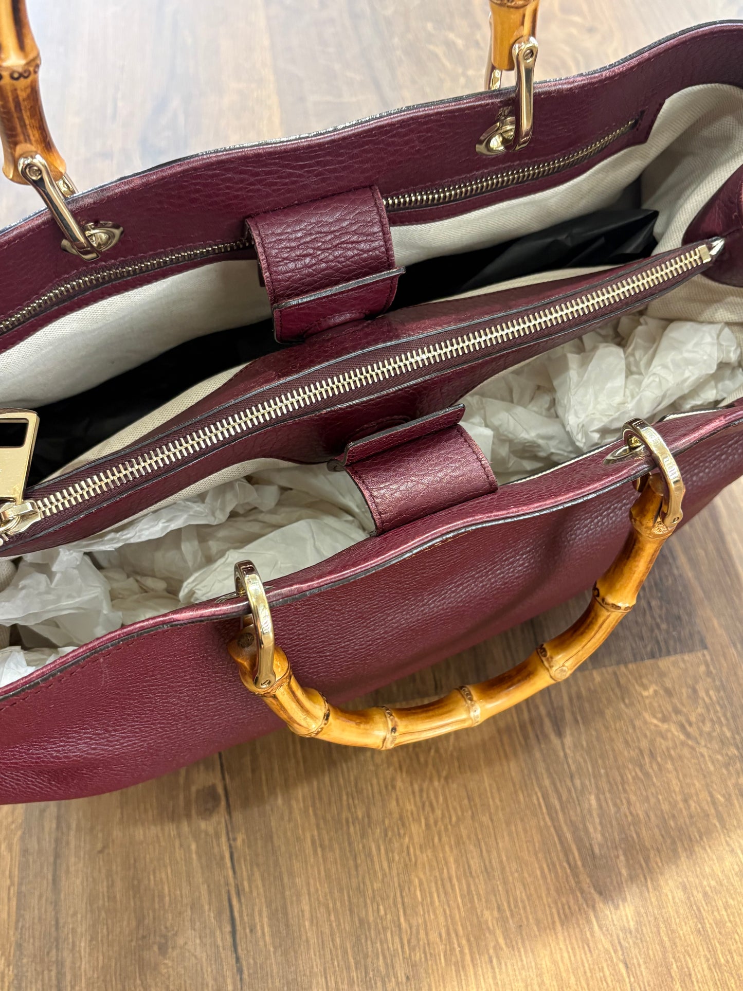 Borsa Gucci Bamboo Shopper Tote Large in Pelle Martellata Bordeaux