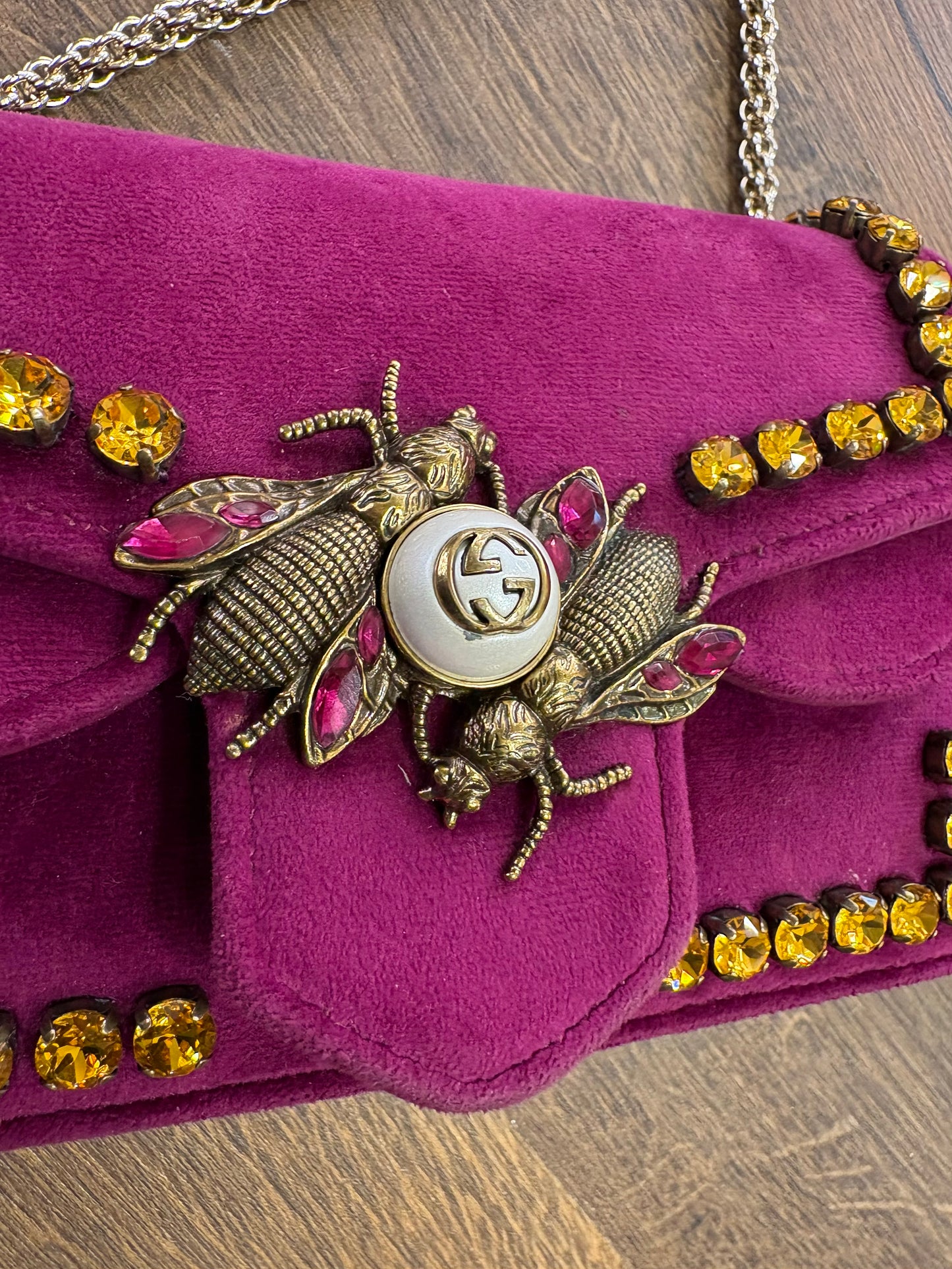 Gucci Dionysus Mini Bee Embroidered con ape e cristalli edizione limitata