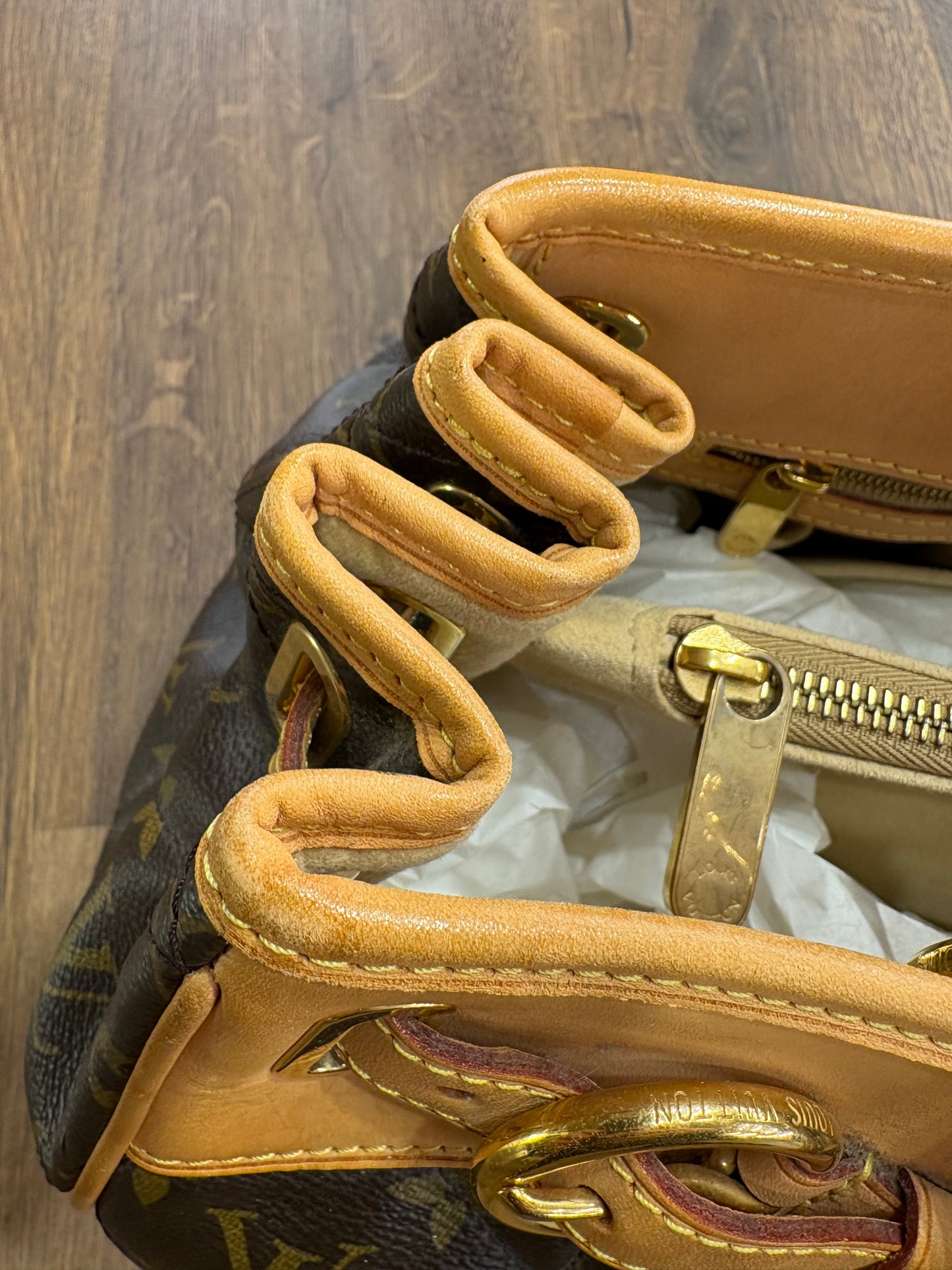 Louis Vuitton Etoile Shopper in tel Monogram trapuntata con finiture in pelle