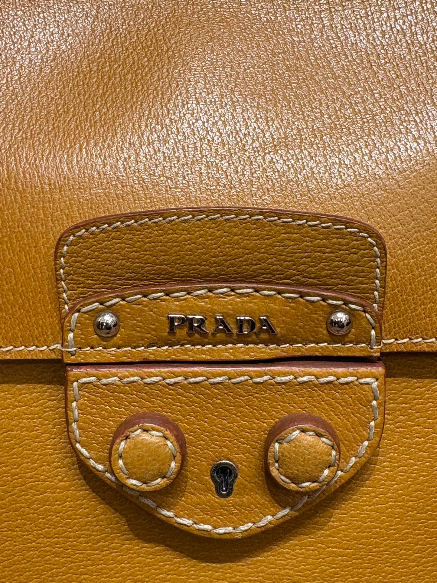 Prada borsa in pelle caramel