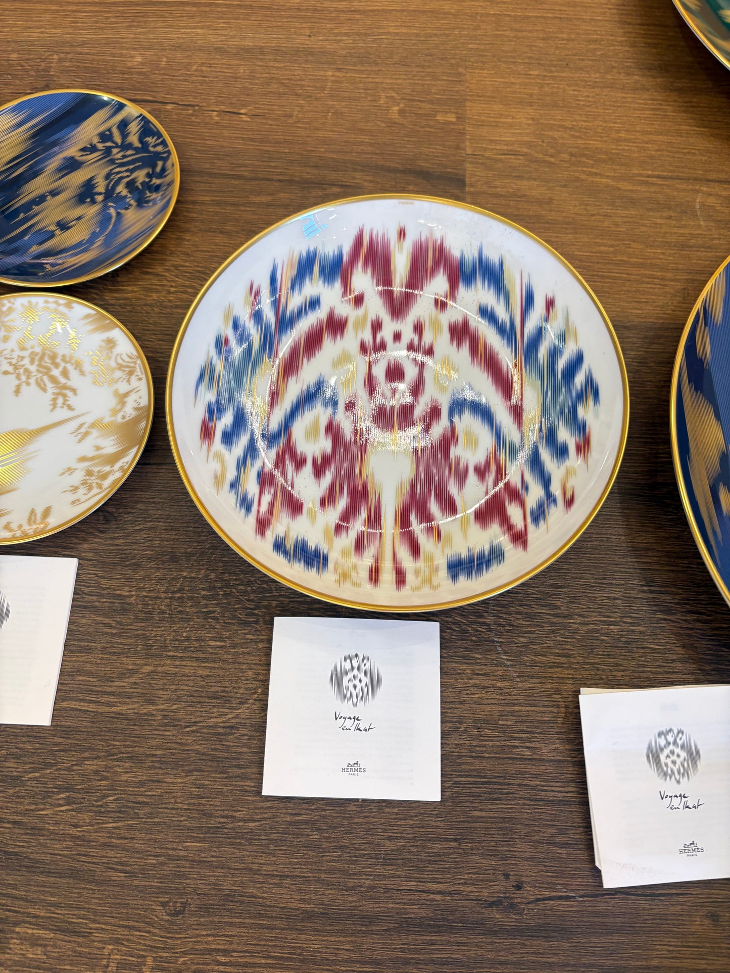 Hermès Vojage En Ikat set piatti porcellana e oro (24 pezzi) nuovo