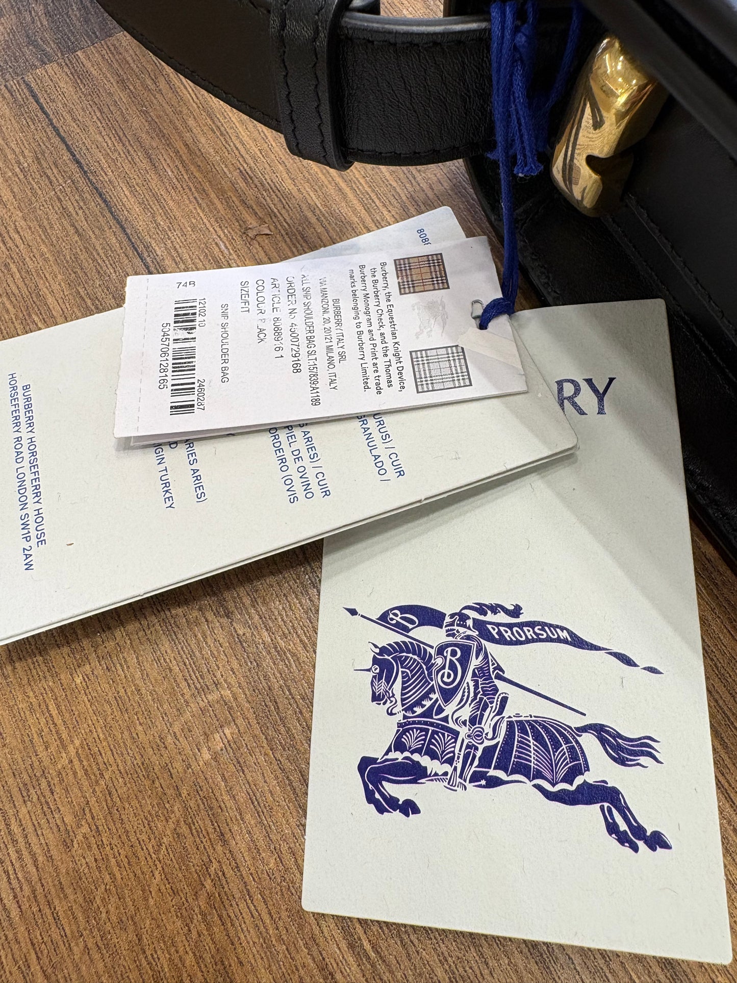 Burberry Snip shoulder bag new