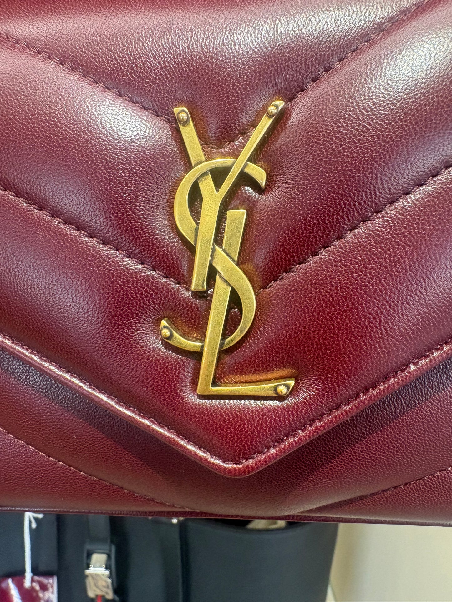 Ysl Loulou small in pelle trapuntata rouge cabernet . Nuova
