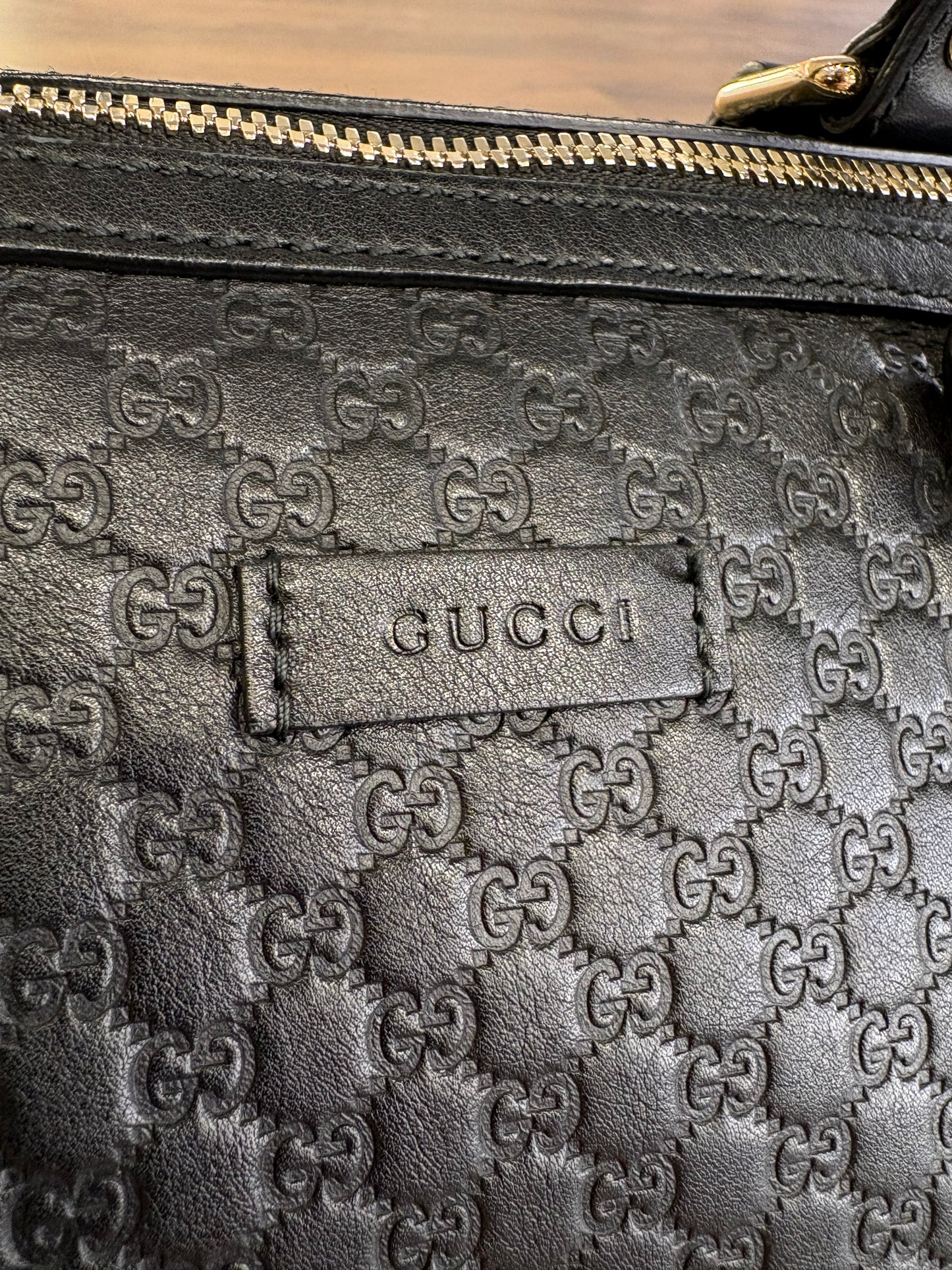 Gucci Borsa Bauletto Boston Bag in Pelle Microguccissima Nera con tracolla