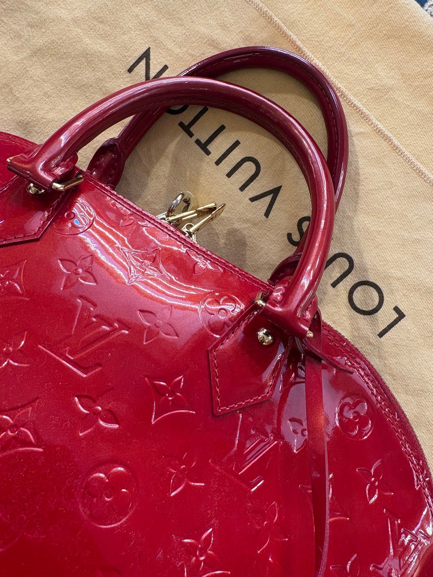 Louis Vuitton Borsa Alma GM in Pelle Monogram Vernis Rosso Fuoco