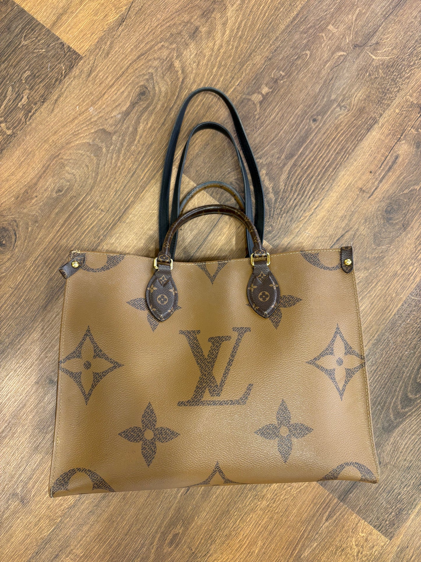 Louis Vuitton OnTheGo MM Monogram Reverse Canvas