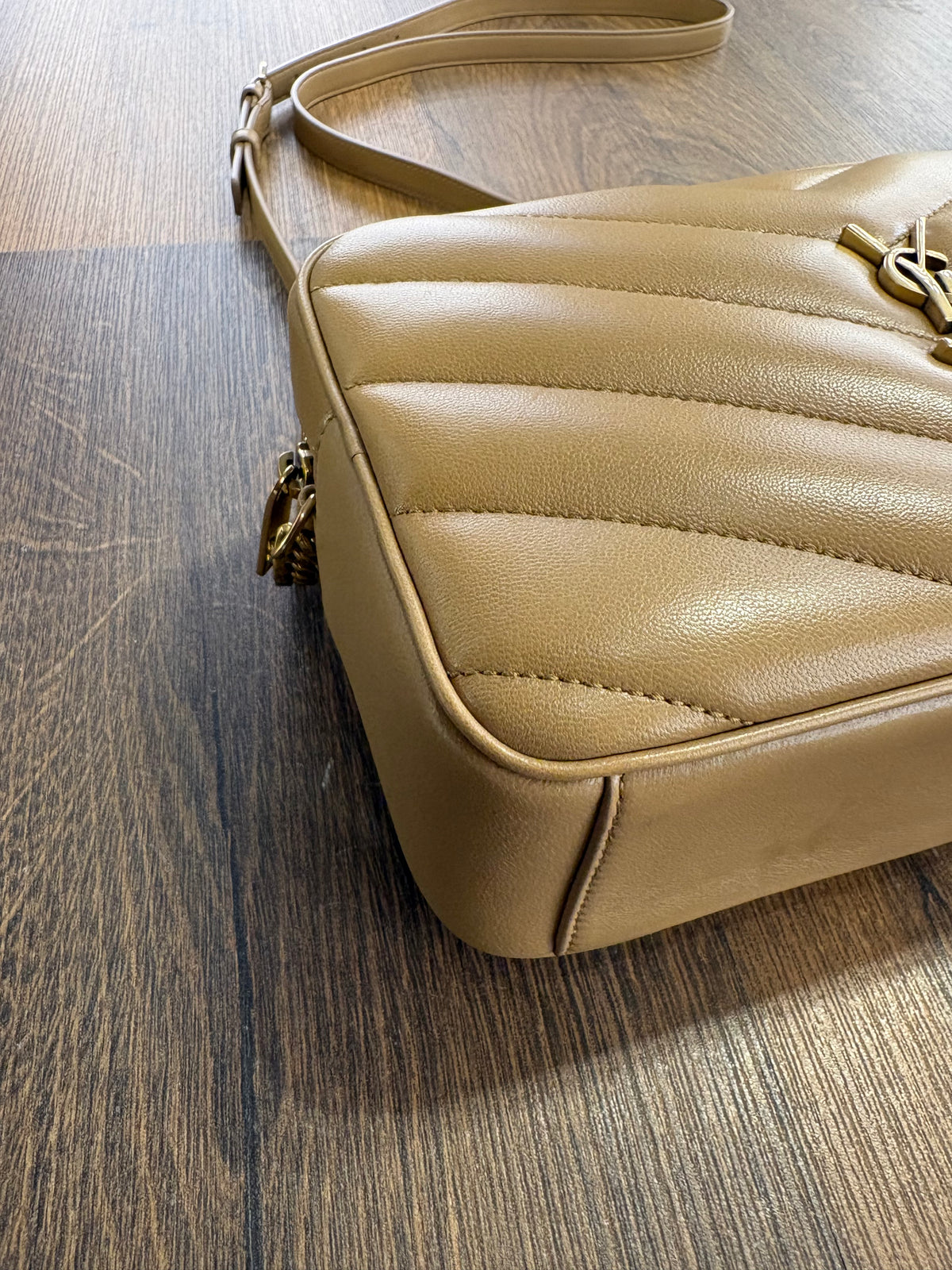 Saint Laurent camera bag Loulou in agnello matelasse’. Nuova