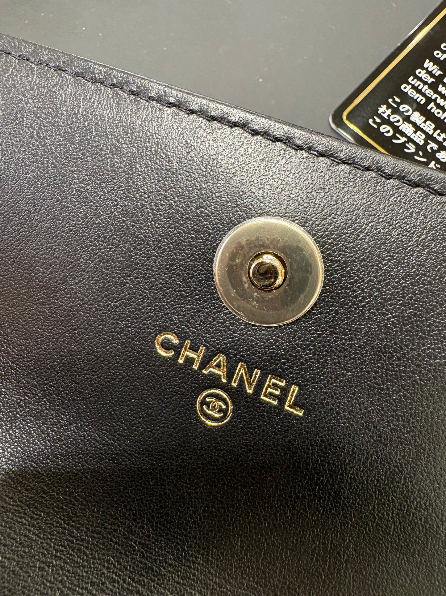 Chanel CC Mark Chain Wallet e perle