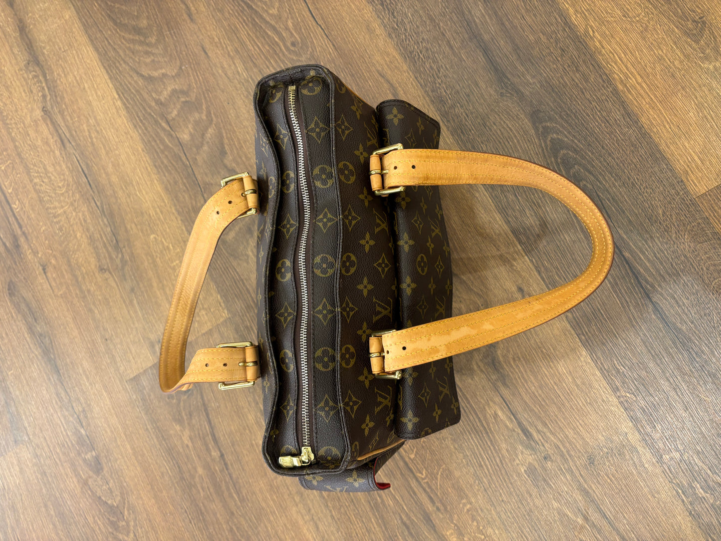 Louis Vuitton Cite’ in tela monogram e pelle a spalla