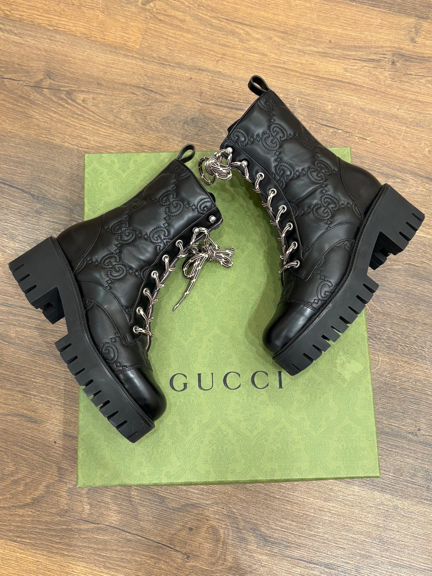 Gucci GG stivali allacciati in pelle