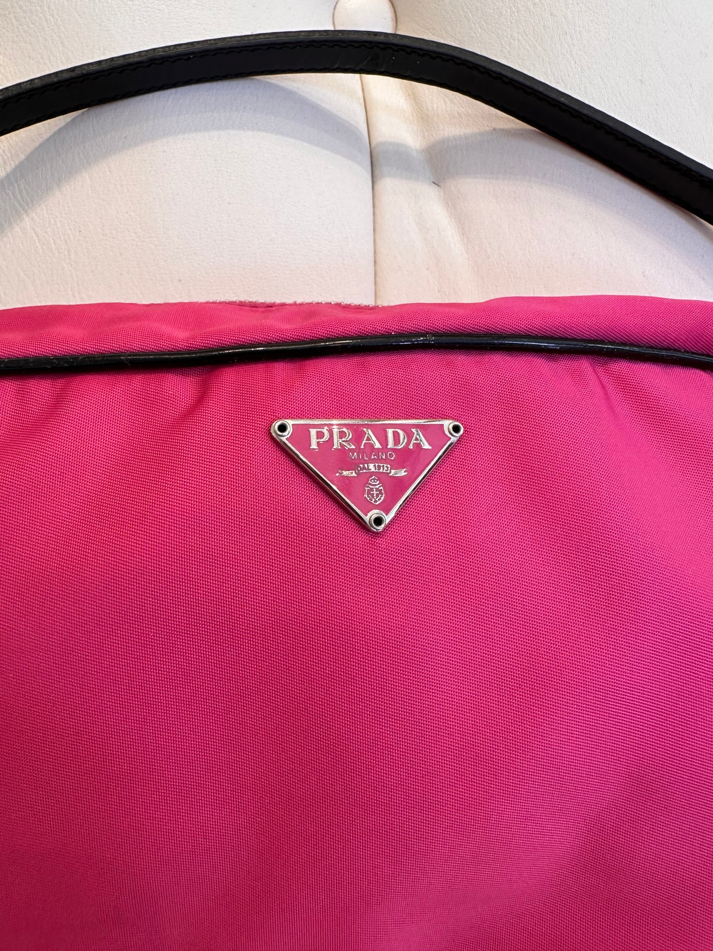 Prada borsa nylon fucsia