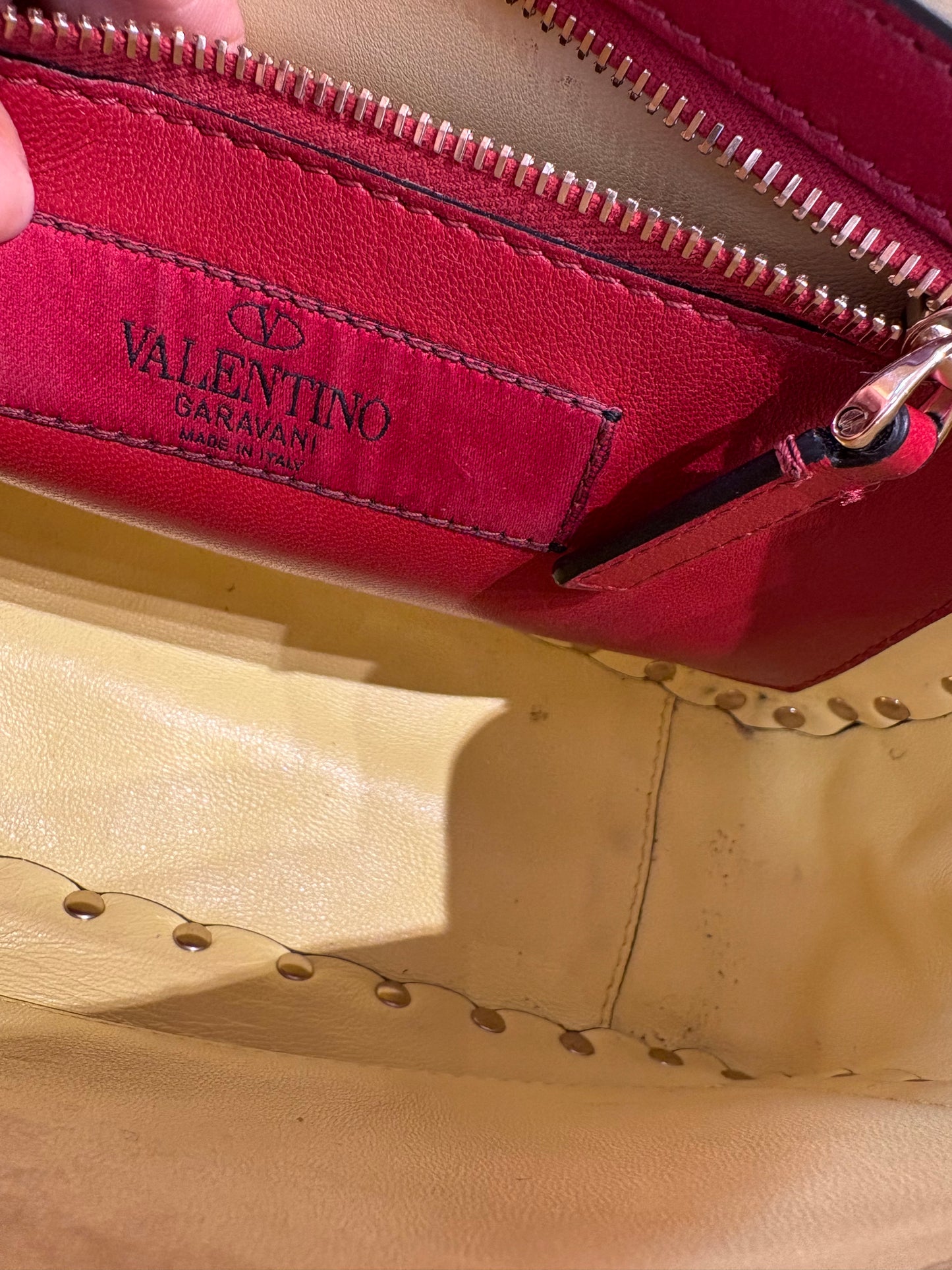 Valentino Garavani borsa Spike in pelle gialla