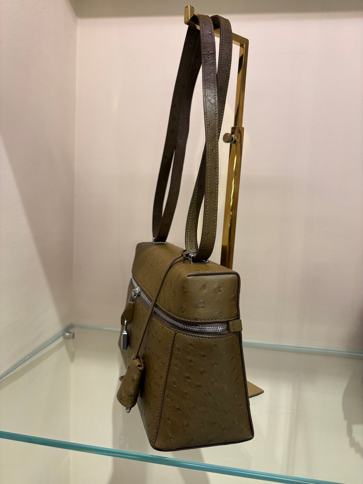 Loro Piana Extra Bag L27 in Pelle di Struzzo. Nuova