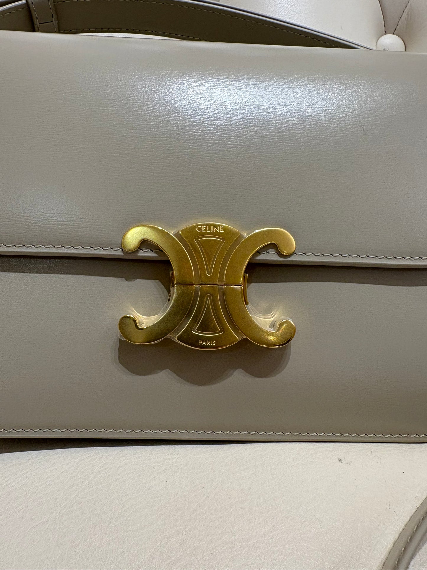 Celine borsa Triomphe classique in pelle di vitello lucida