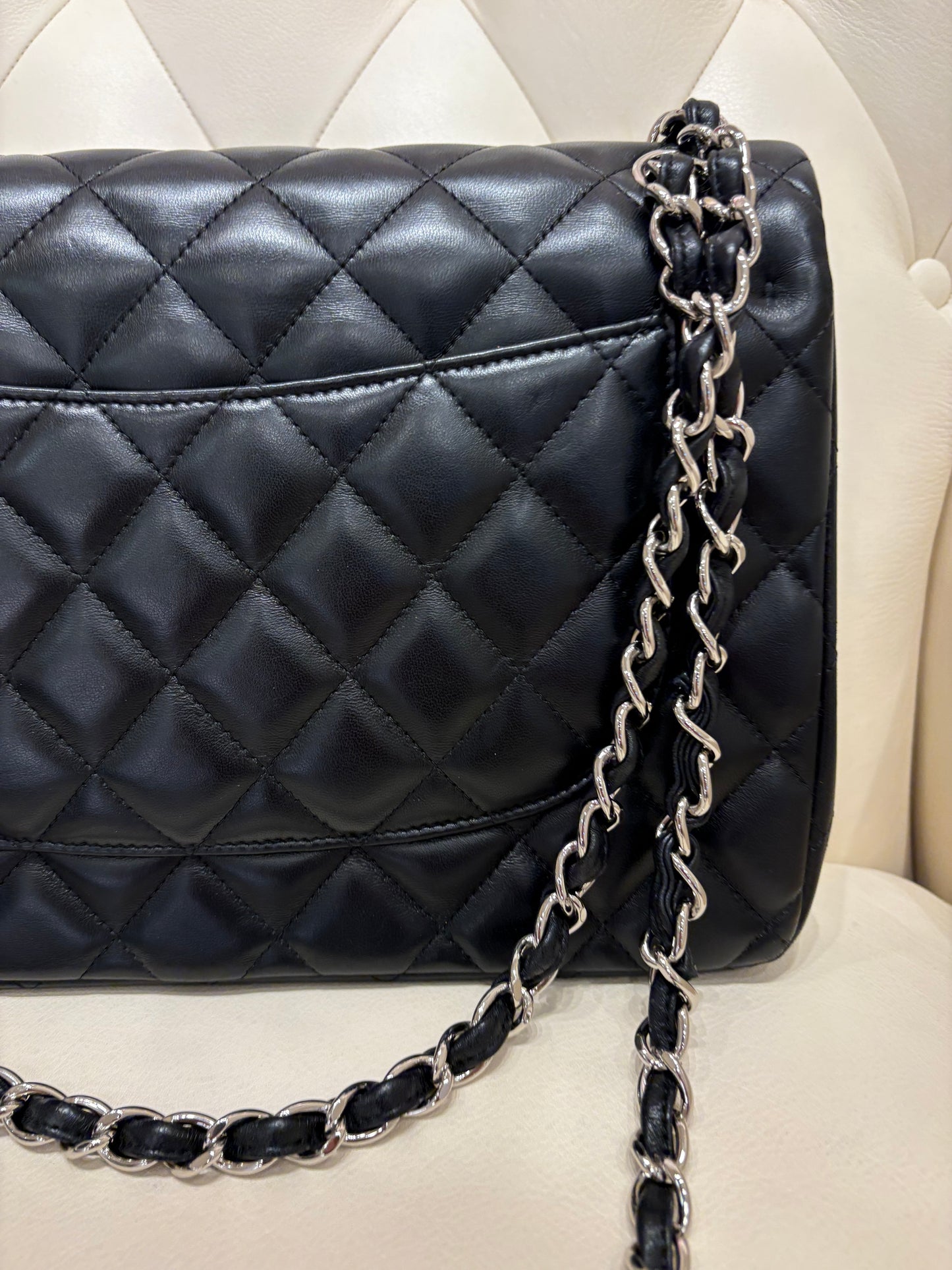 Chanel  Timeless Classic Jumbo lambskin black  hw silver