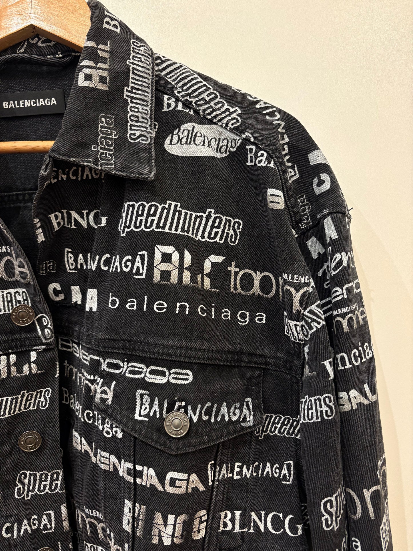 Giacca Denim Balenciaga "TV Show" Logo All-Over Tg.46
