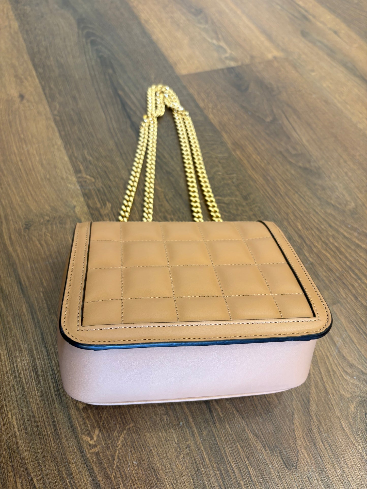 Borsa a Spalla Mini Gucci Deco in Pelle Matelassé Rose Beige