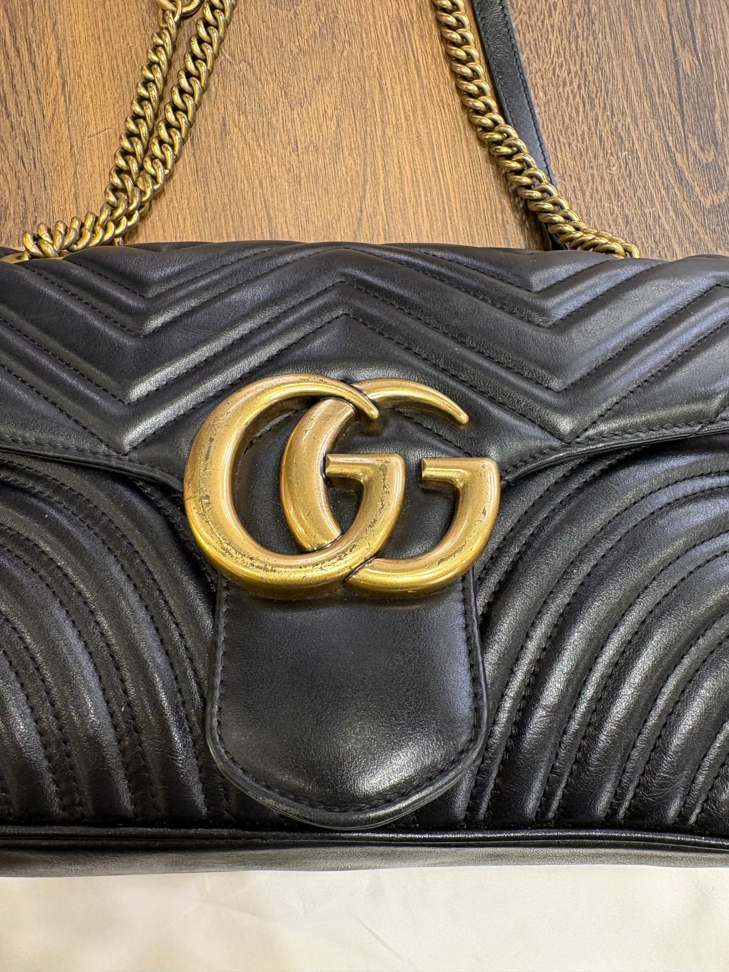 Borsa a spalla Gucci GG Marmont Large in pelle Matelassé - 30 cm