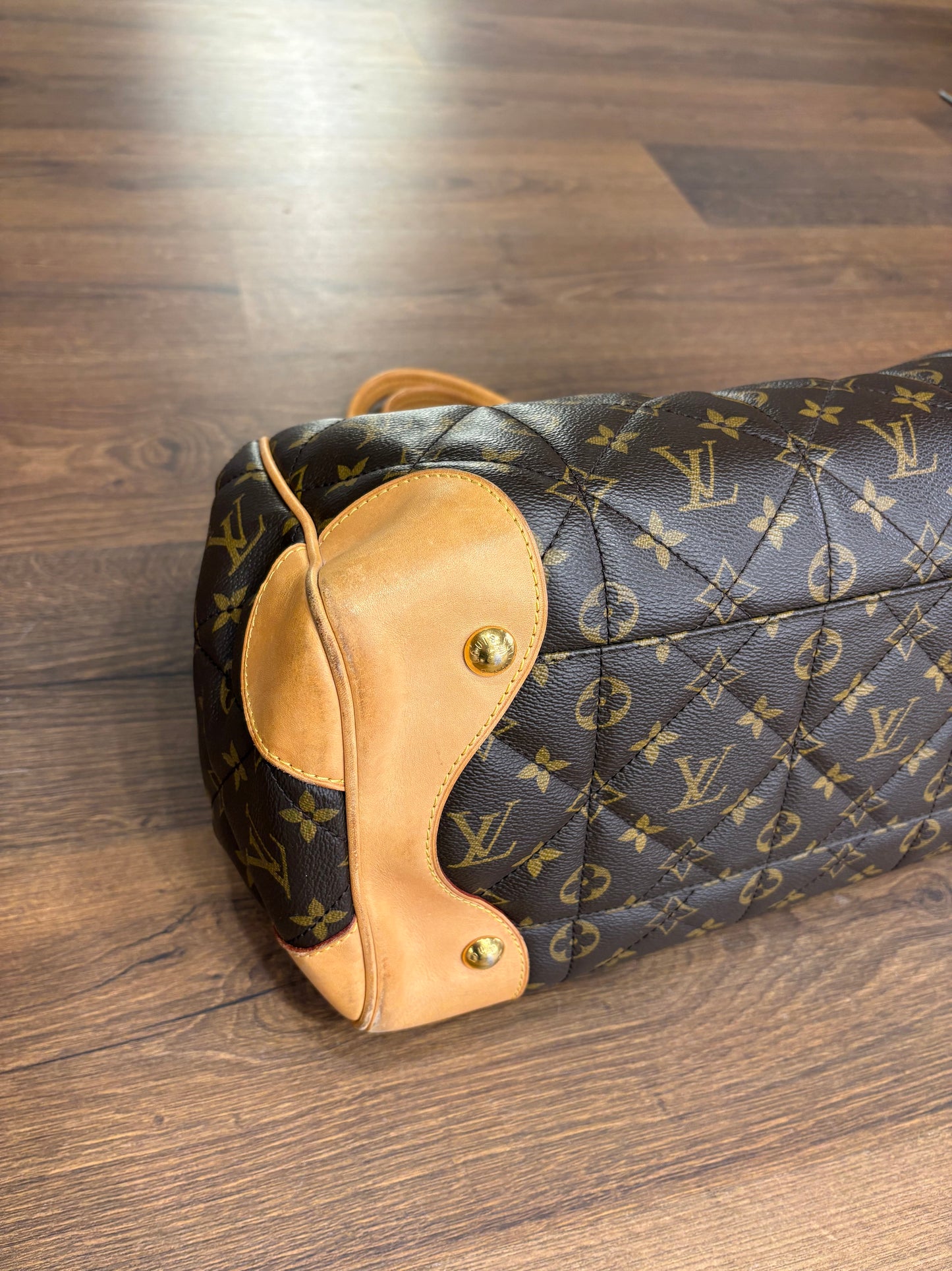 Louis Vuitton Etoile Shopper in tel Monogram trapuntata con finiture in pelle