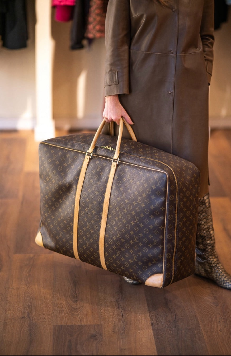 Louis Vuitton Sirius 70cm