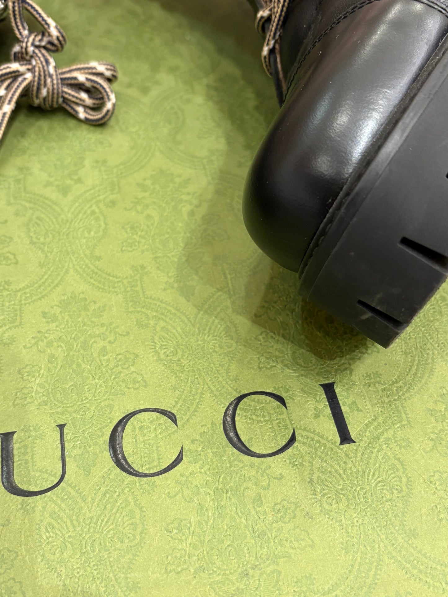 Gucci GG stivali allacciati in pelle