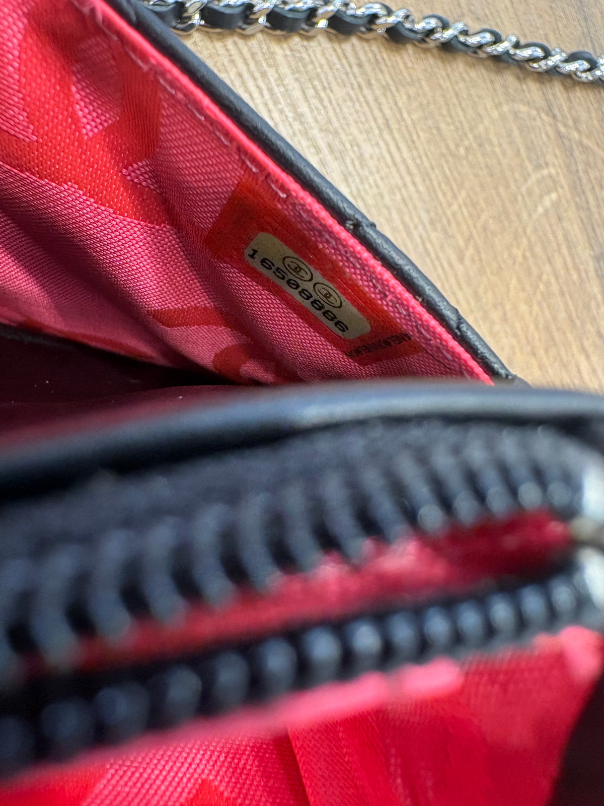 Chanel  Wallet on Chain (WOC) Cambon in Pelle di Vitello Trapuntata Nera Metallo Argento