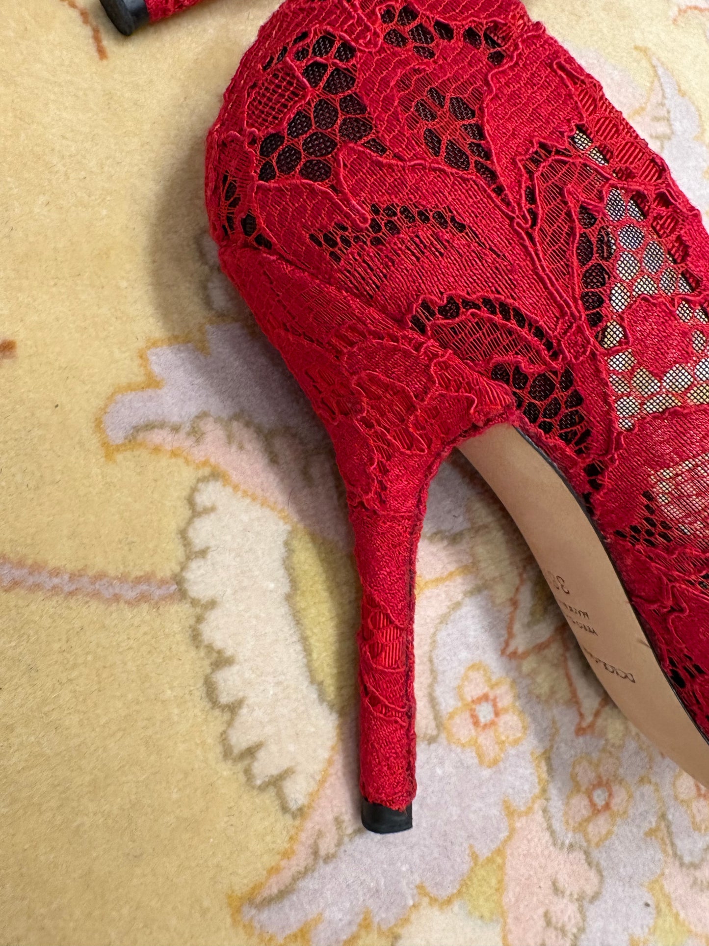 Dolce Gabbana décolleté in pizzo 38.5