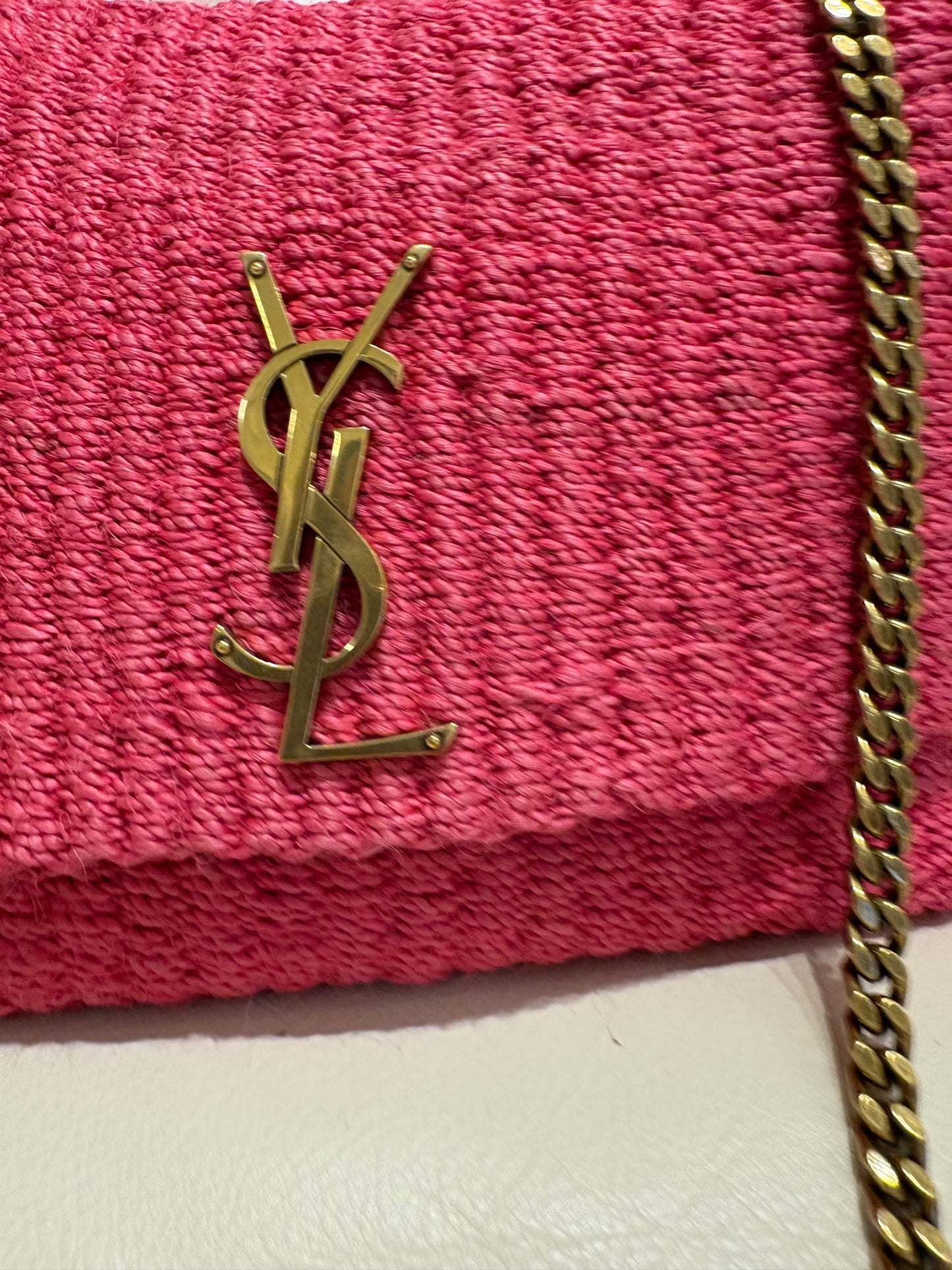Ysl Kate in rafia rosa metallo dorato