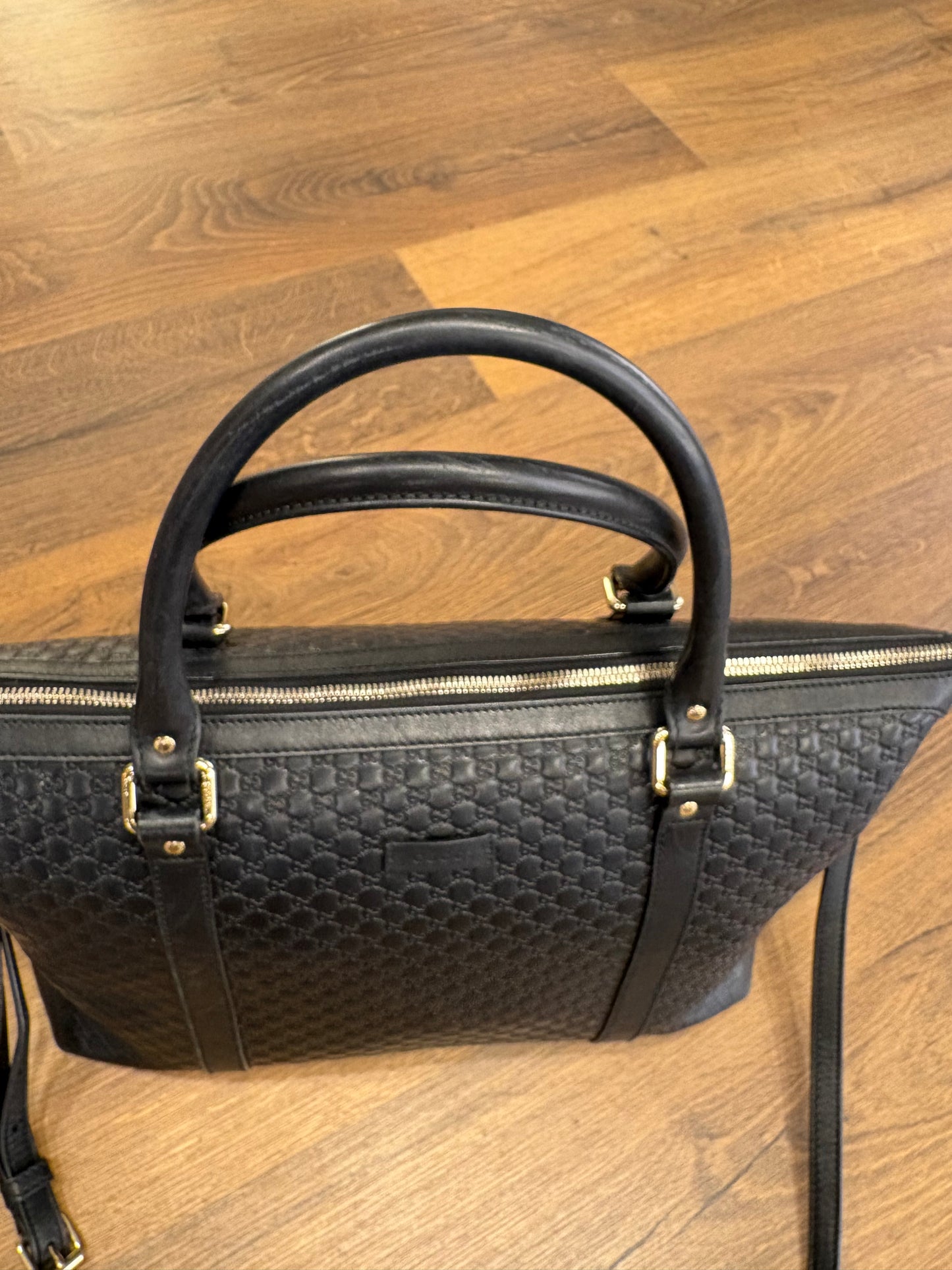 Gucci Tote Convertibile in Pelle Microguccissima