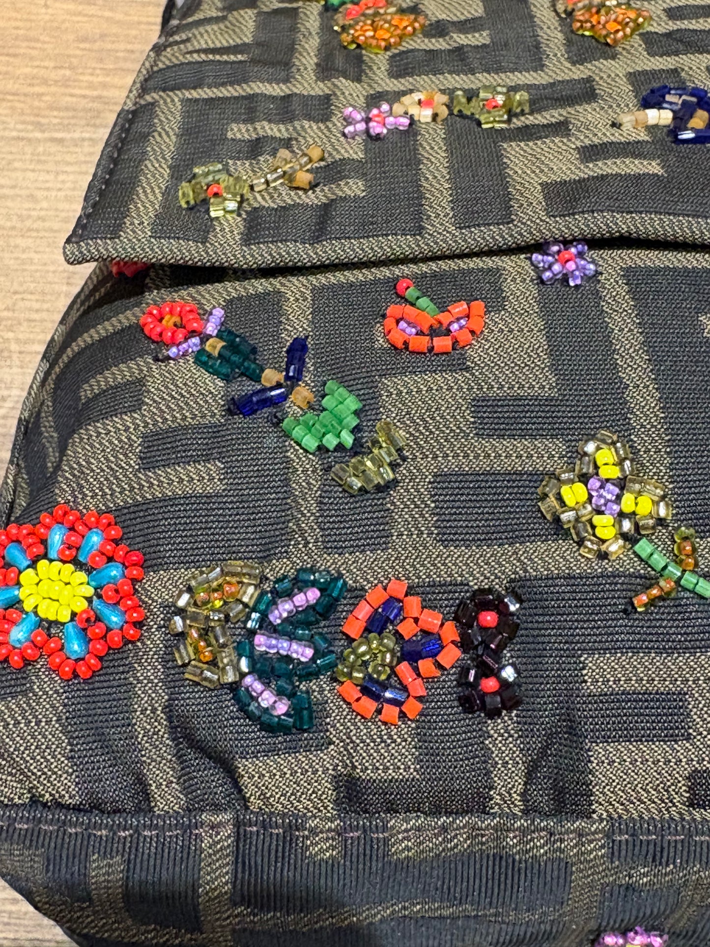 Fendi Zucca Floral Beaded Baguette Bag (Edizione Limitata Vintage, anni 2000)