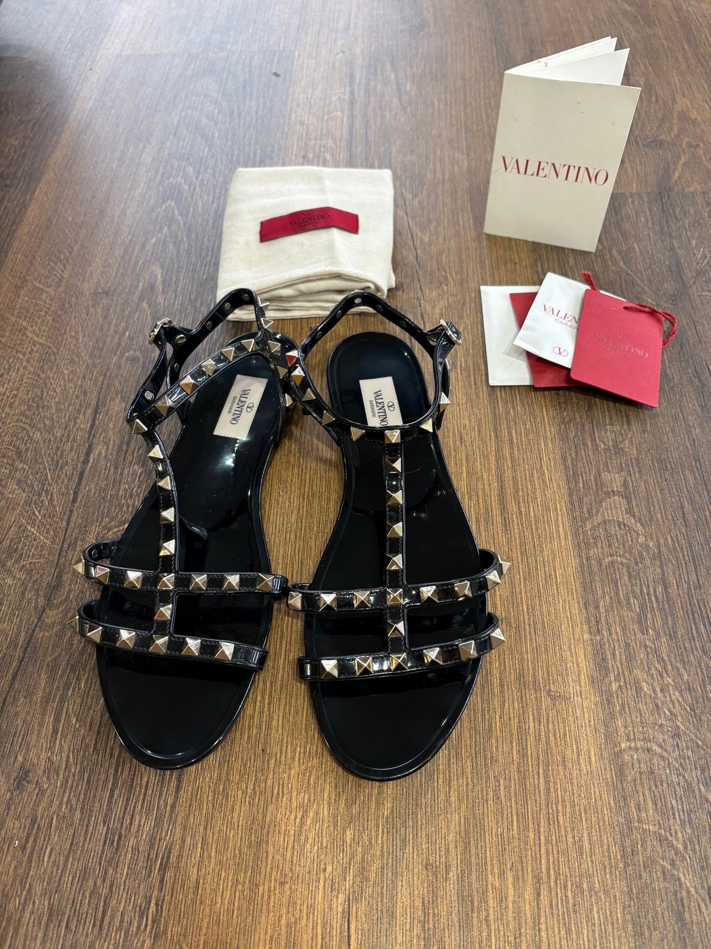 Valentino Garavani  sandali Rockstud in pvc 40
