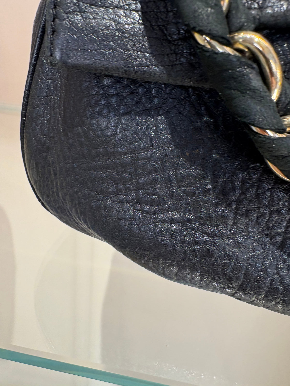Fendi Mia Bag borsa a spalla in pelle martellata nera