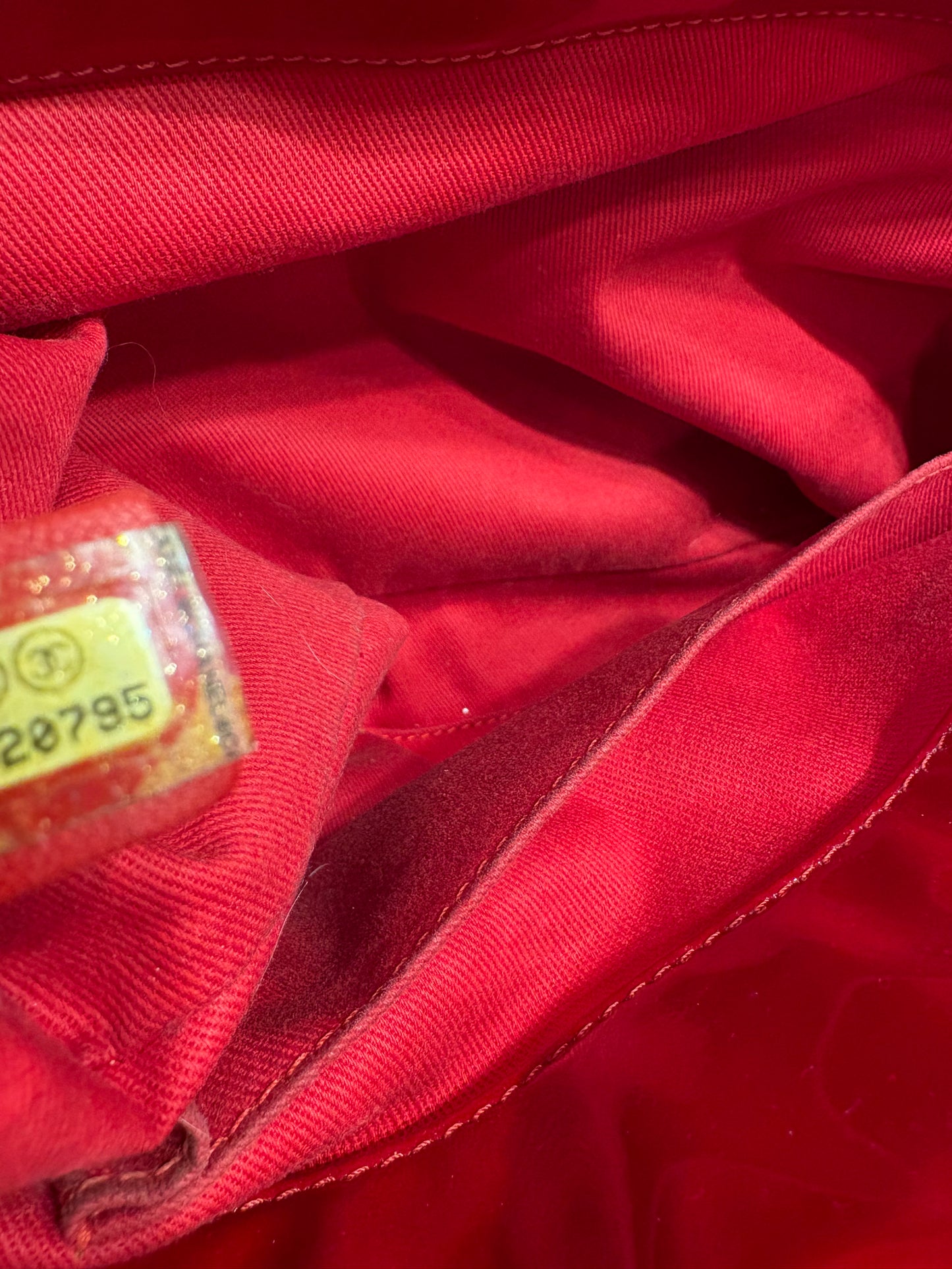 Chanel Mademoiselle in pelle verniciata rossa