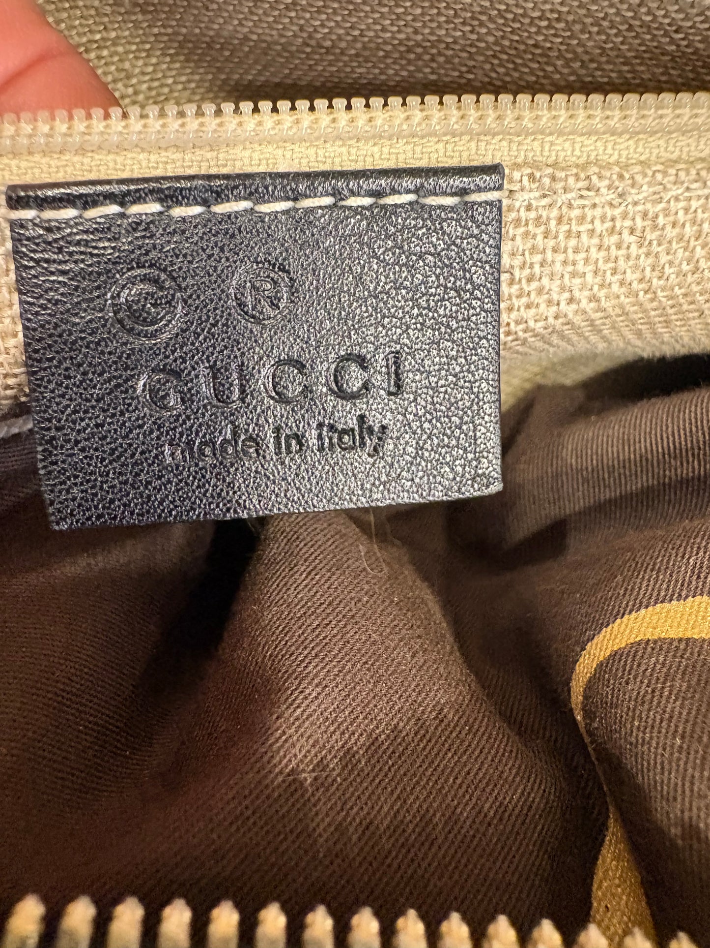 Gucci Borsa Bauletto Boston Bag in Pelle Microguccissima Nera con tracolla