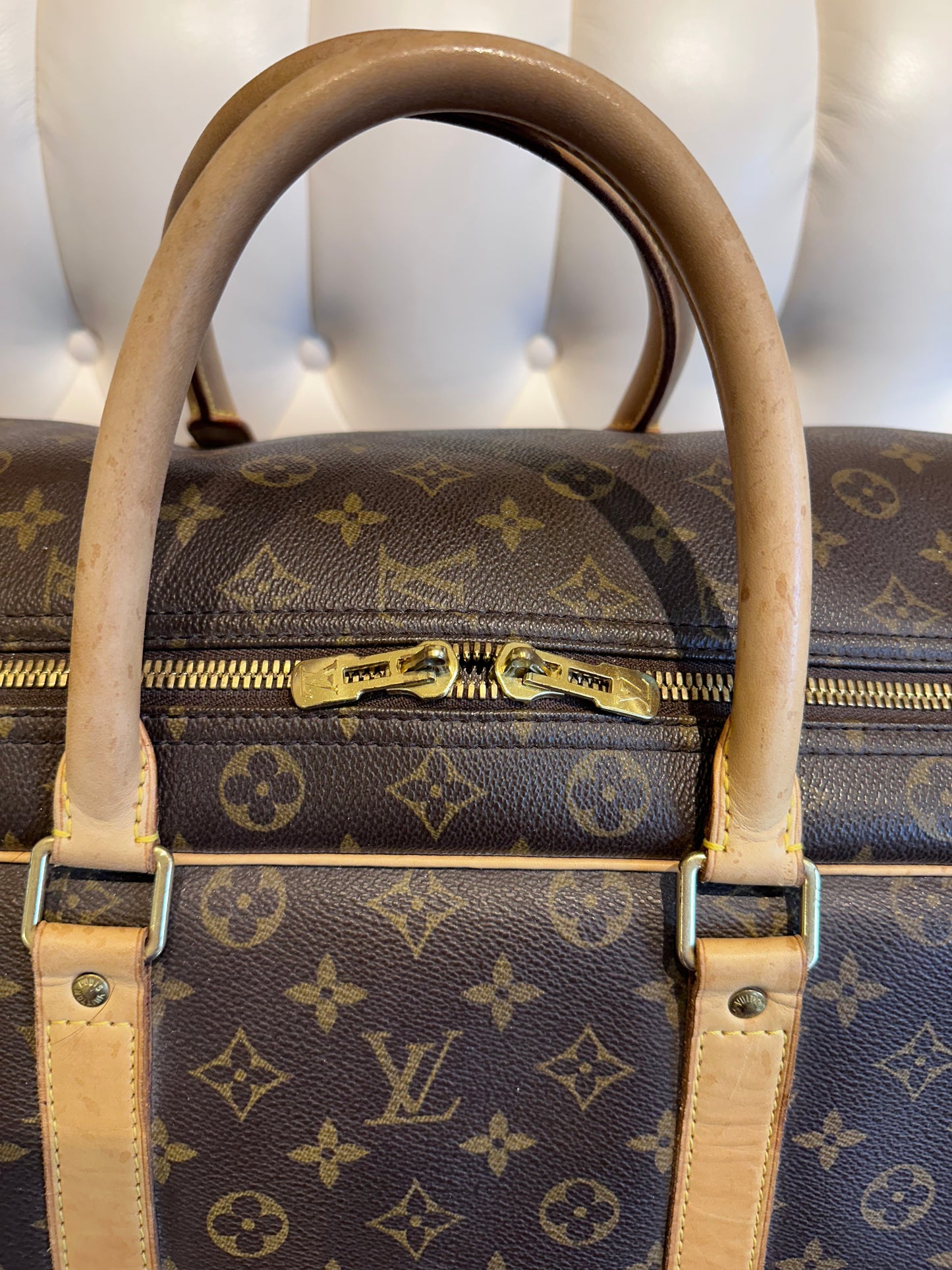 Louis Vuitton Sirius 70cm