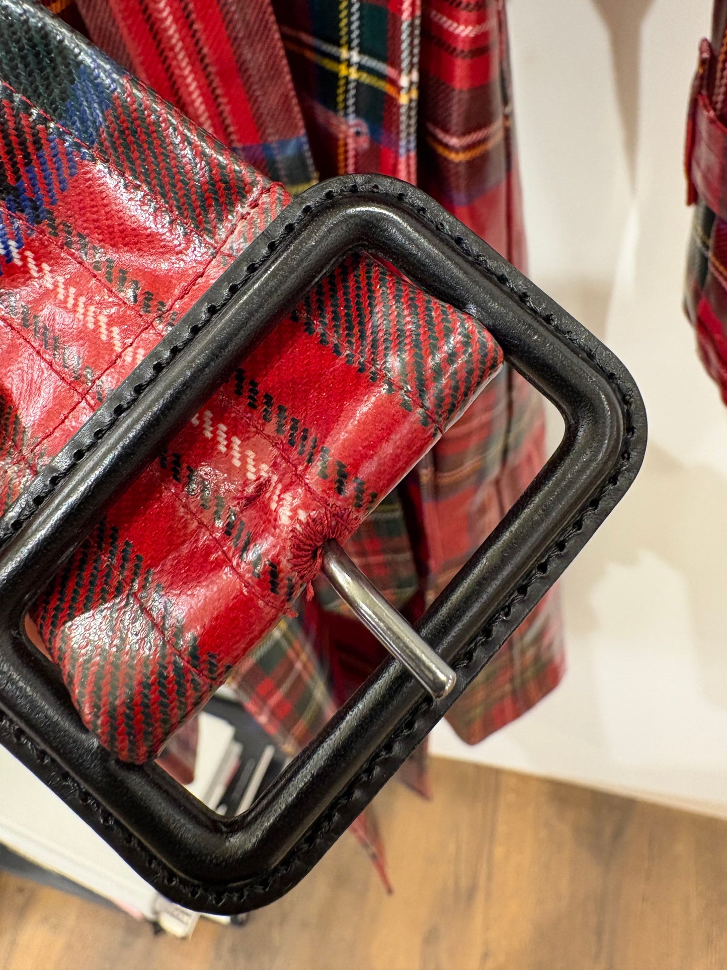 Burberry trench coat  lungo in vinile e lana vergine