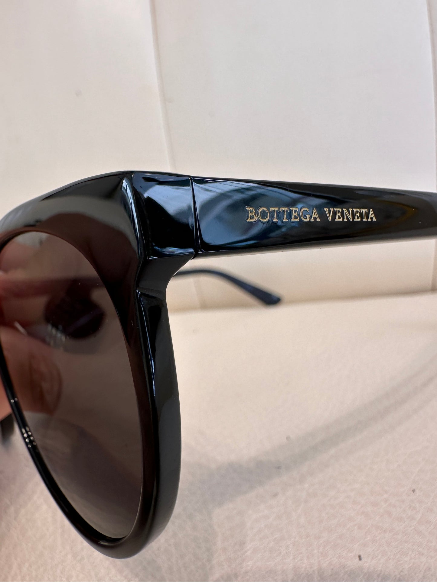 Bottega Veneta occhiali da sole nuovi