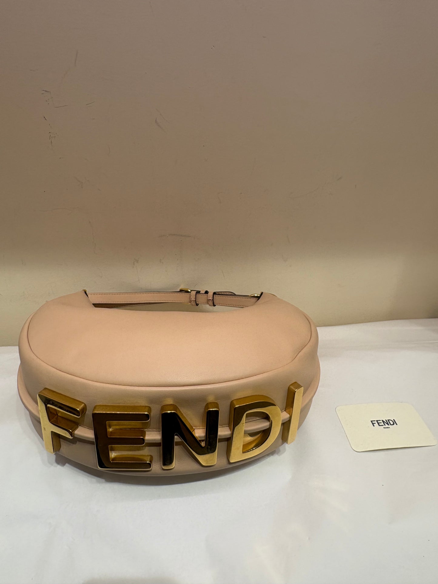 Fendigraphy piccola borsa Hobo in pelle rosa