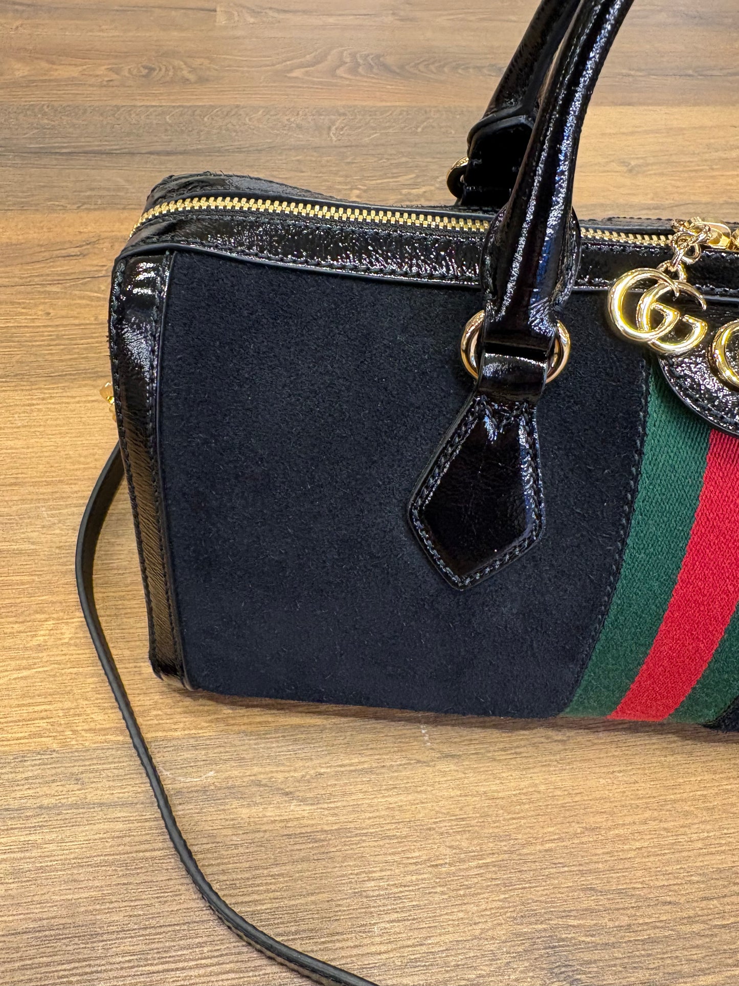 Borsa Bauletto Gucci Ophidia Medium in Pelle Scamosciata e Vernice. Nuovo